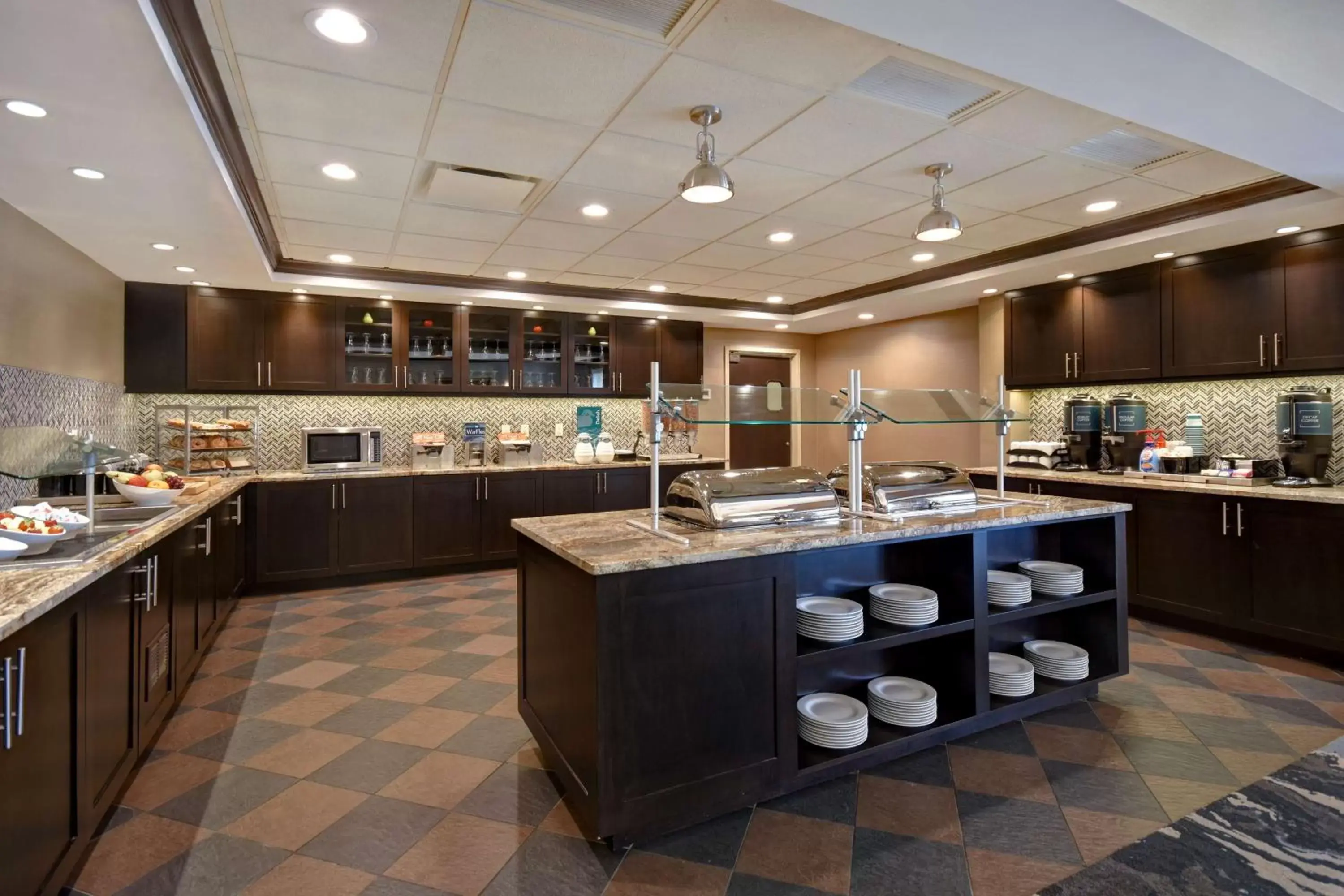 Breakfast, Restaurant/Places to Eat in Homewood Suites by Hilton Hartford / Southington CT