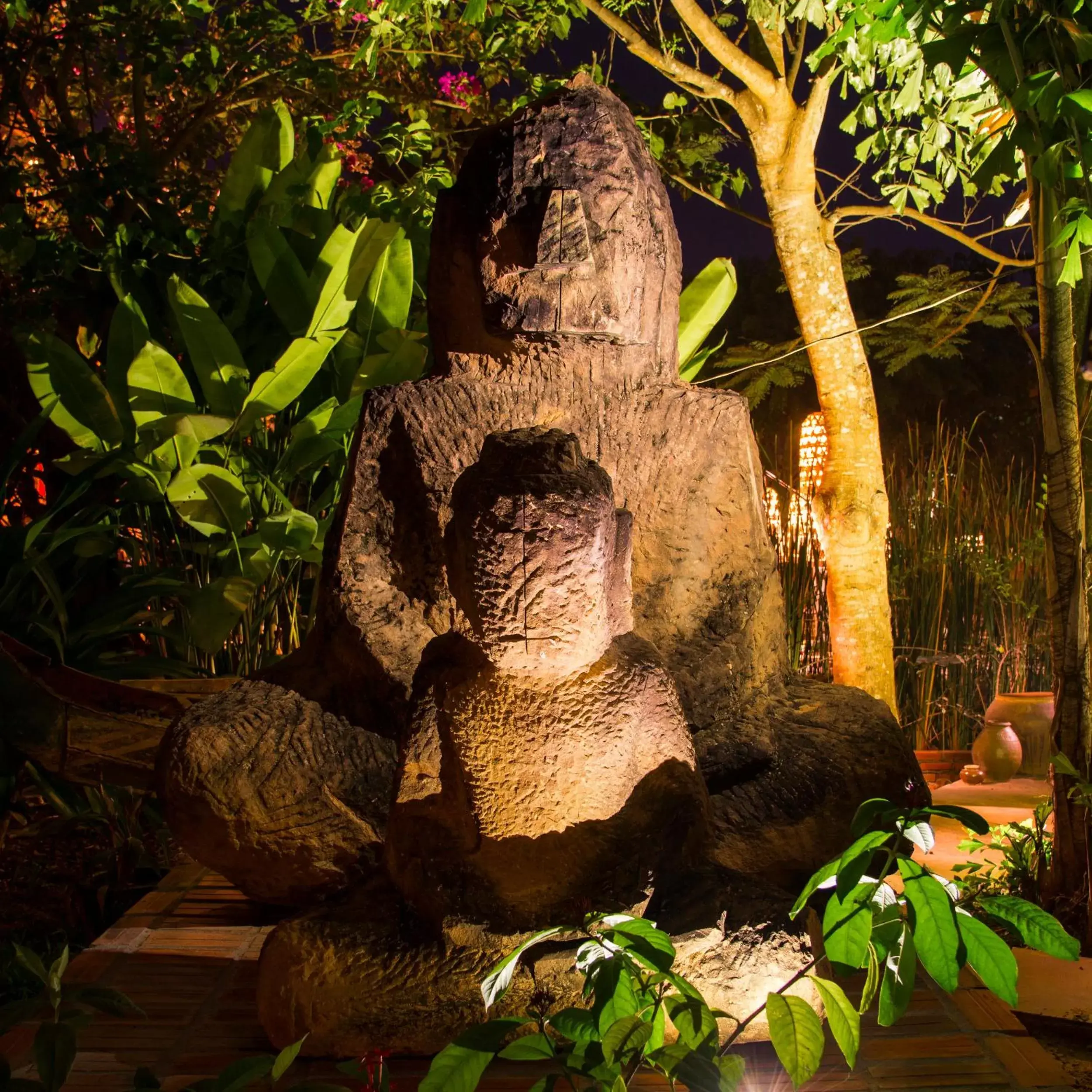 Garden view in Maisons Wat Kor Garden view in Maisons Wat Kor