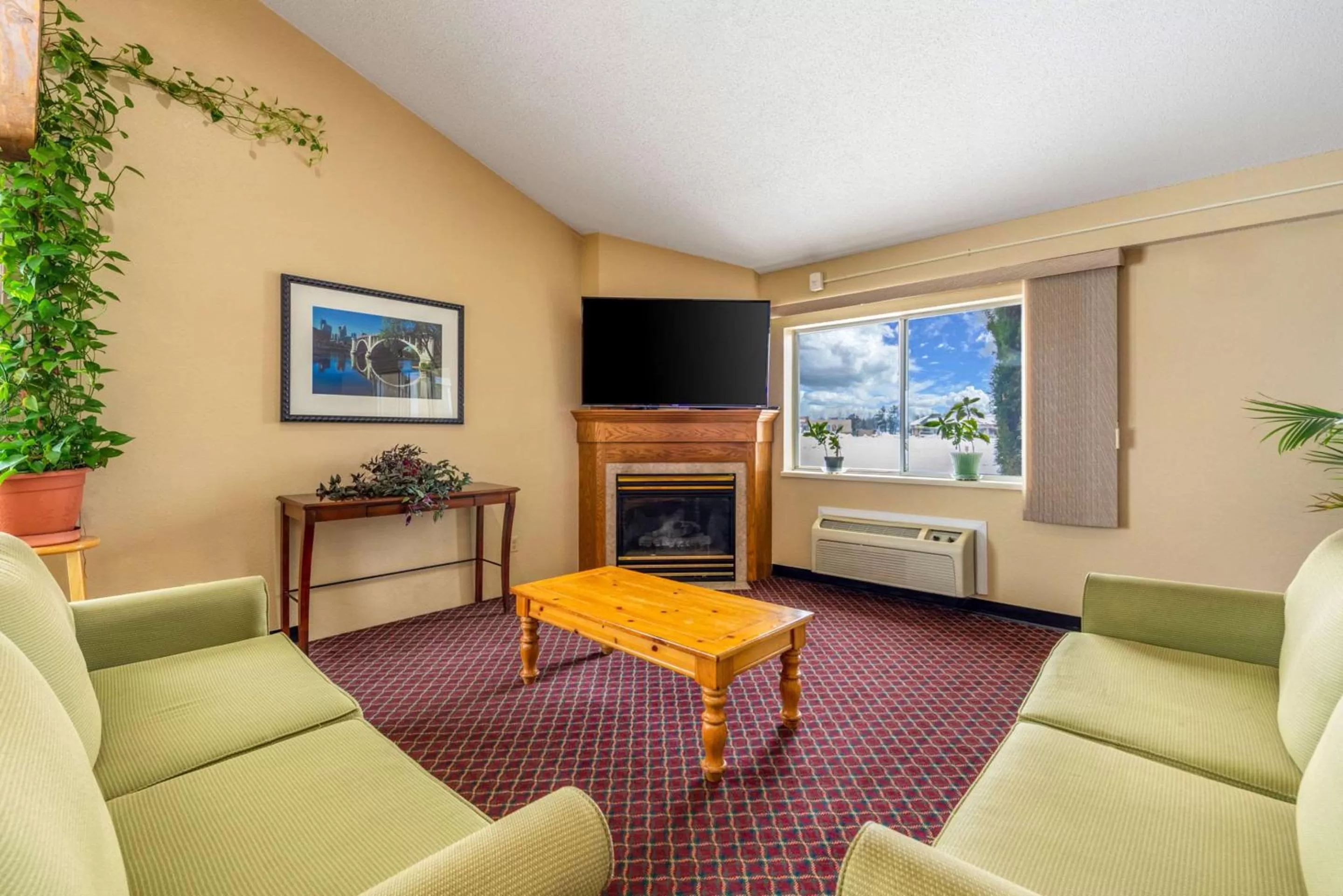 Lobby or reception in Rodeway Inn Milaca