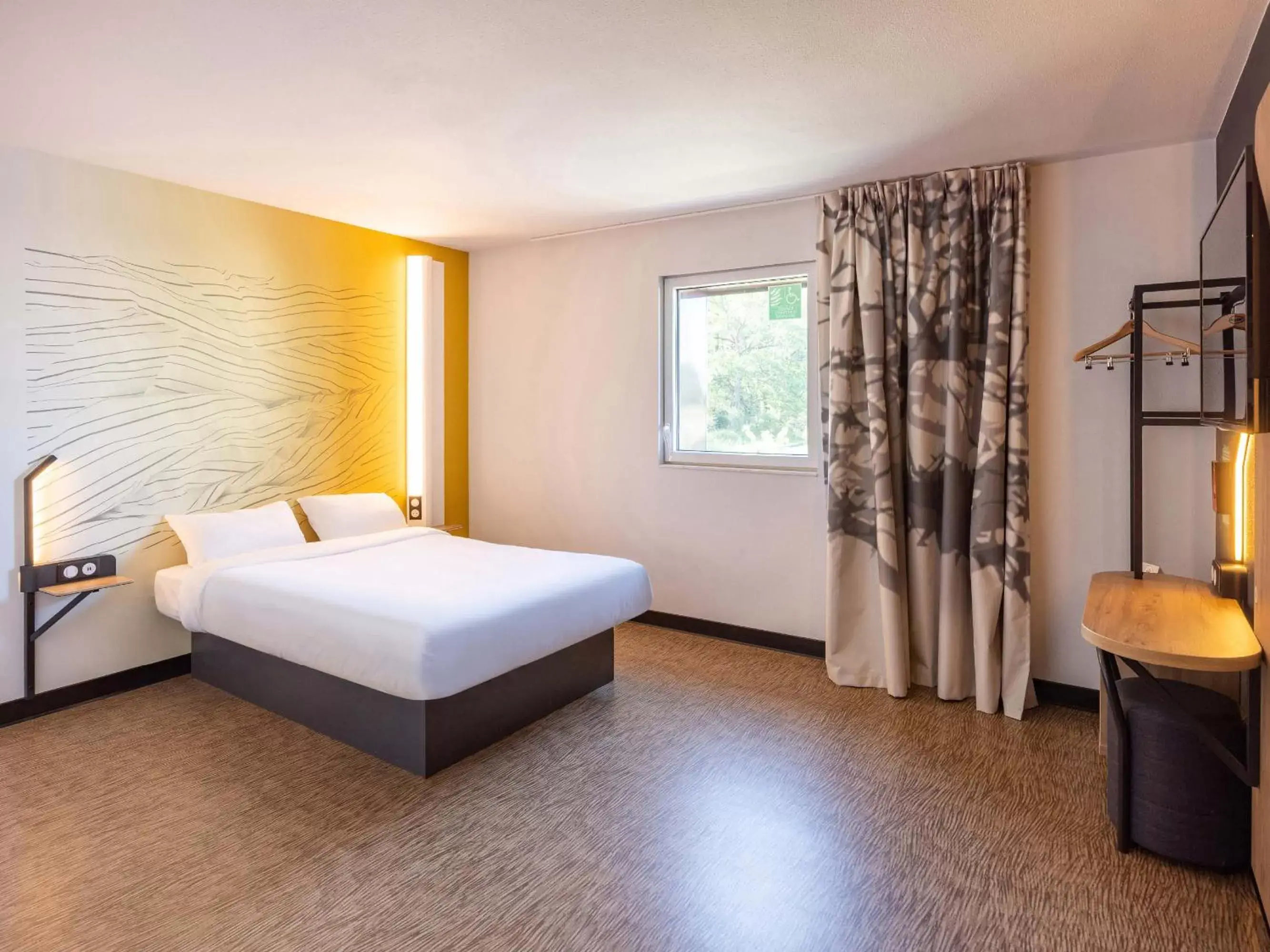 Bedroom, Seating Area in B&B HOTEL Rennes Parc Expo Aéroport