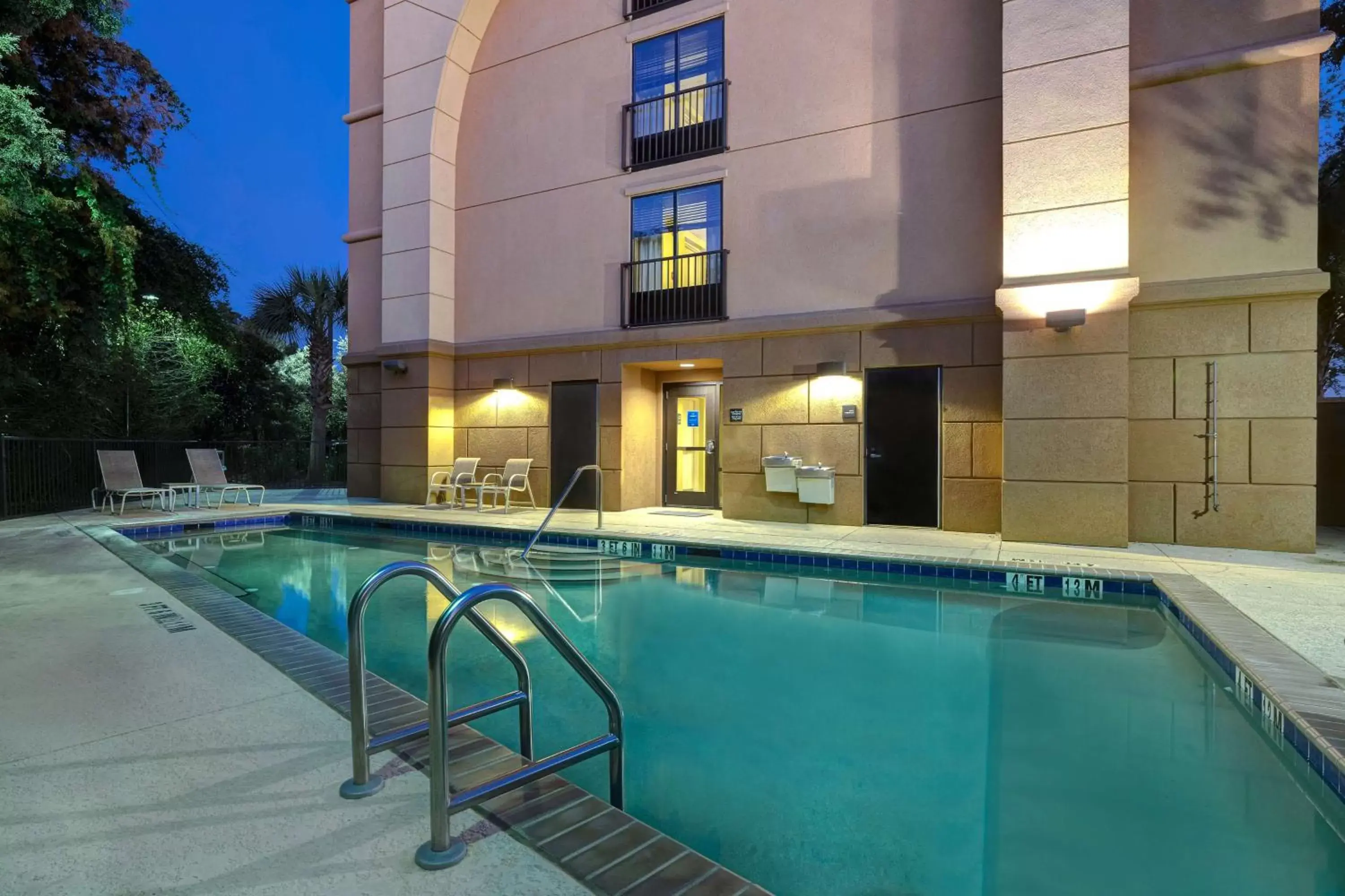 Pool view, Swimming Pool in Hampton Inn & Suites Pensacola/Gulf Breeze