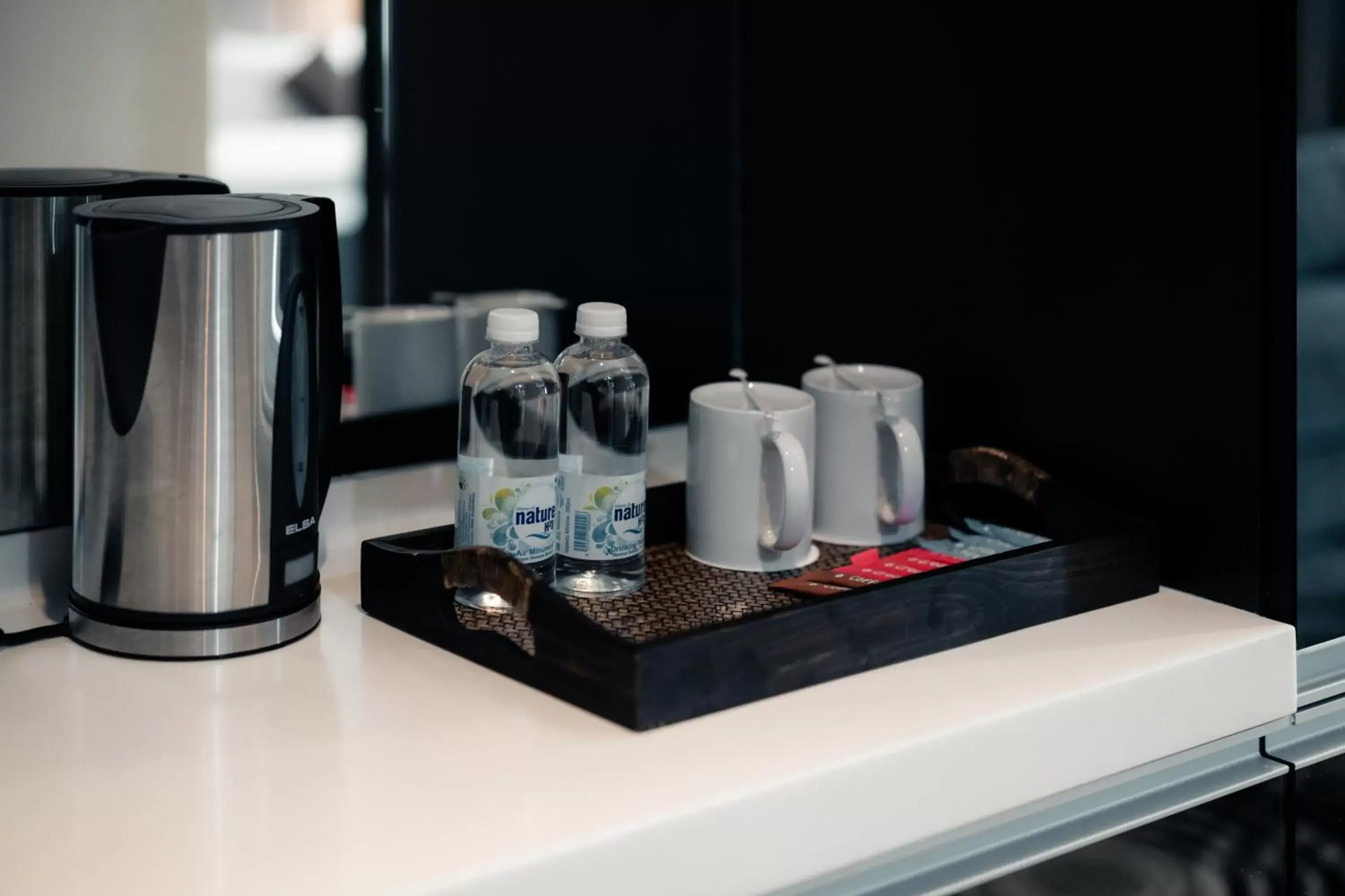 Coffee/tea facilities in Le'venue Hotel