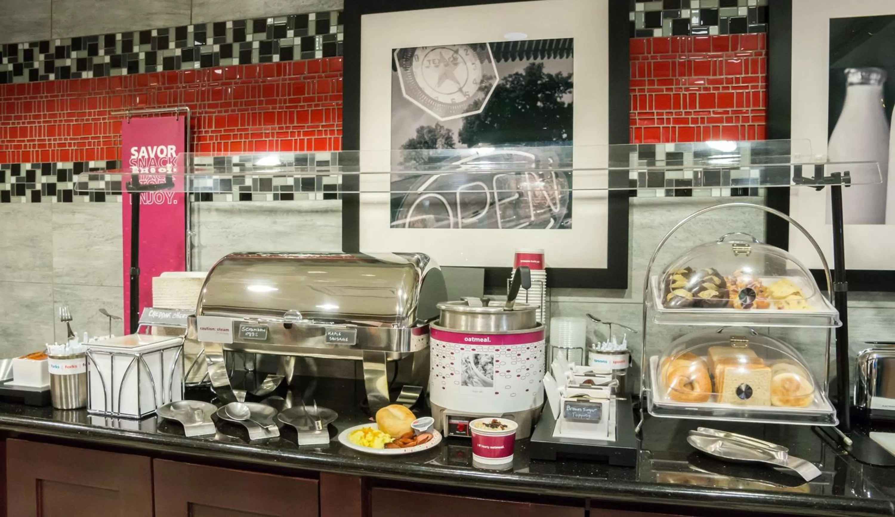 Breakfast in Hampton Inn & Suites Orlando-John Young Parkway/South Park