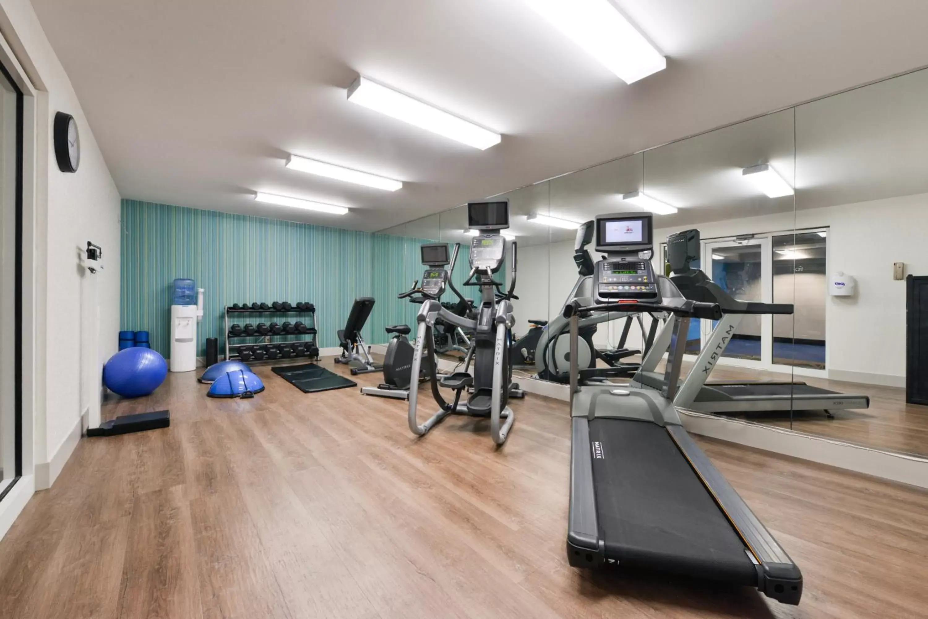 Spa and wellness centre/facilities, Fitness Center/Facilities in Holiday Inn Express Mystic, an IHG Hotel
