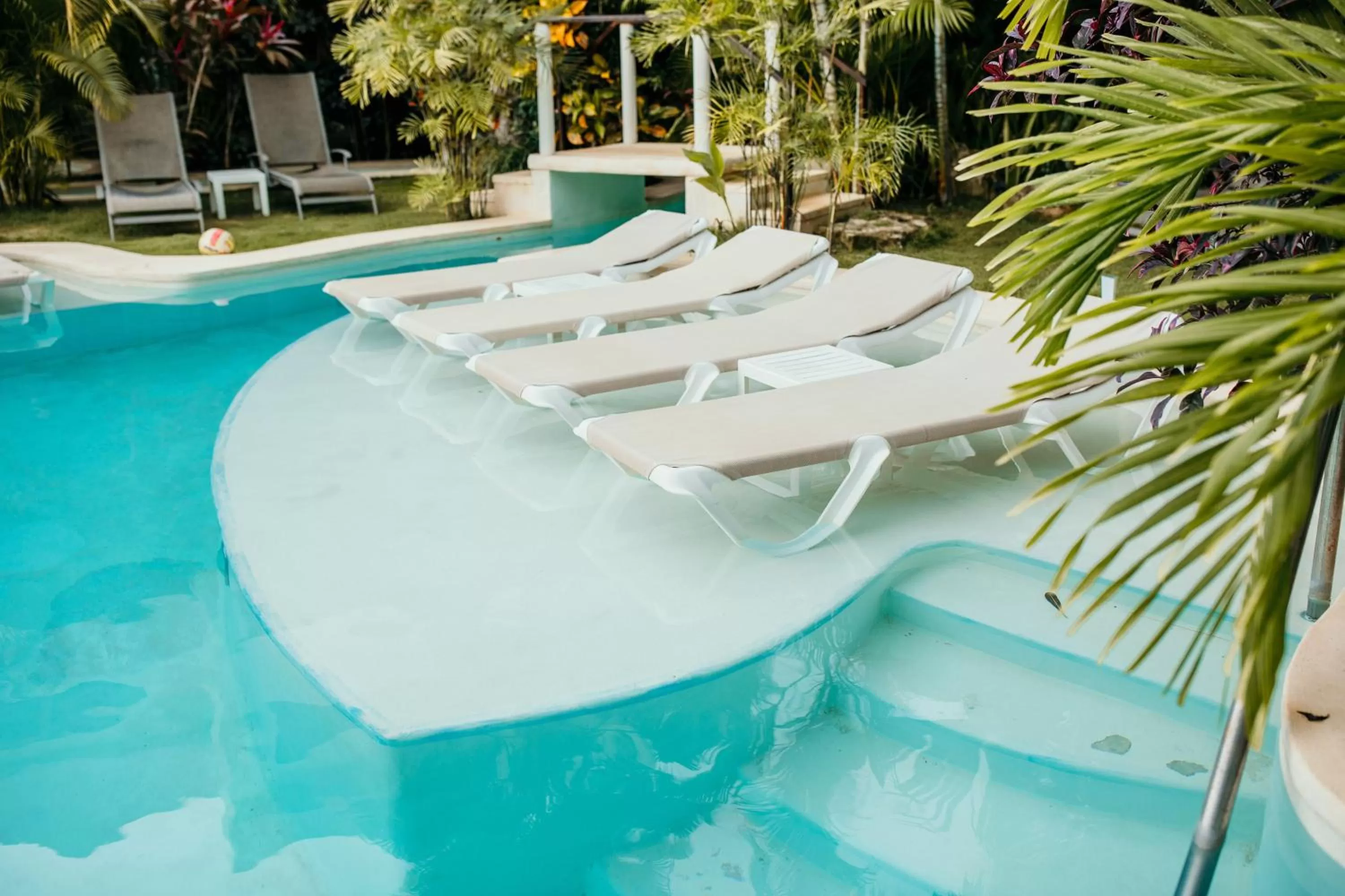 Swimming pool in Mak Nuk Village - Clothing Optional