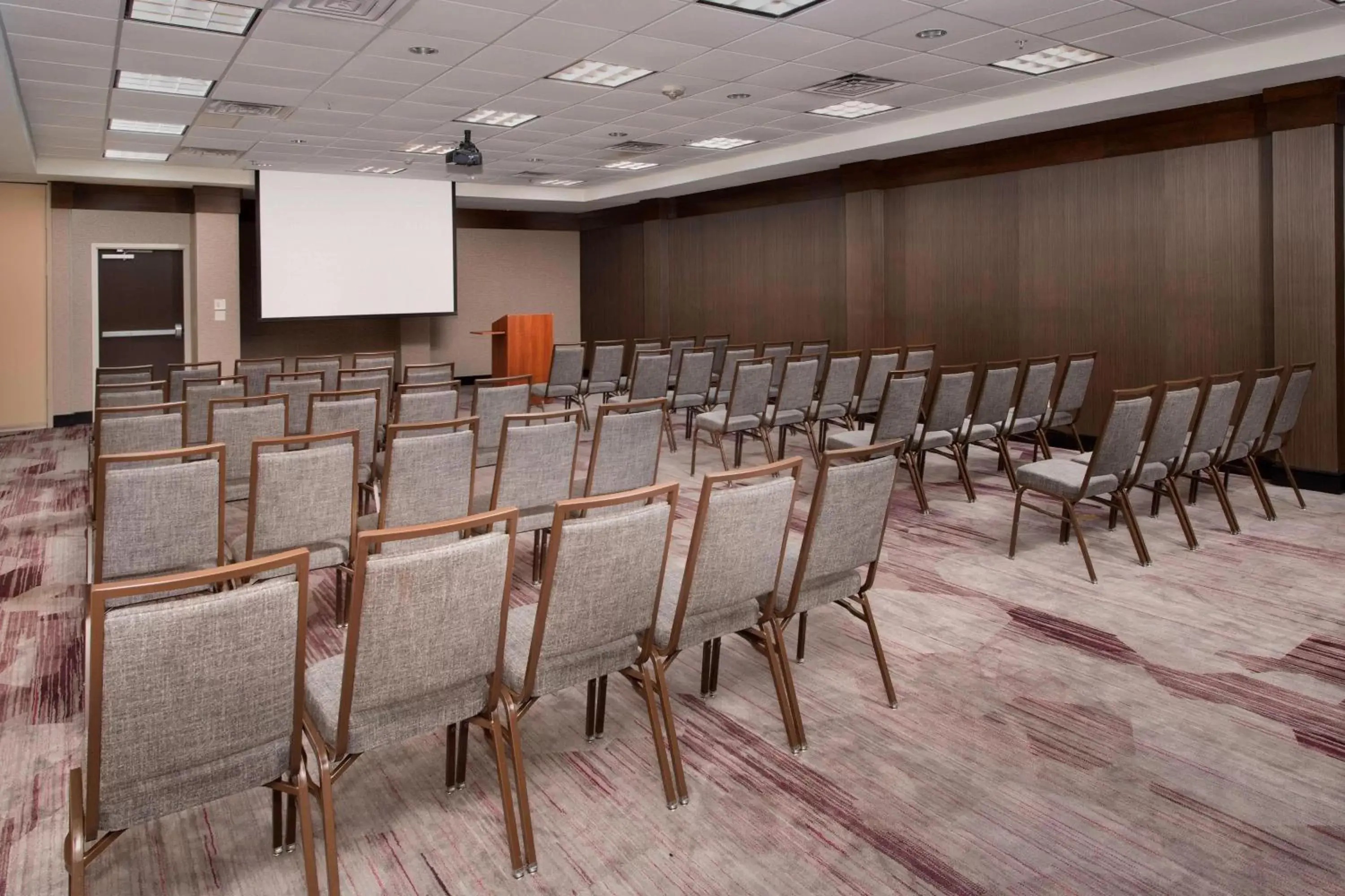 Meeting/conference room in Courtyard by Marriott Tyler