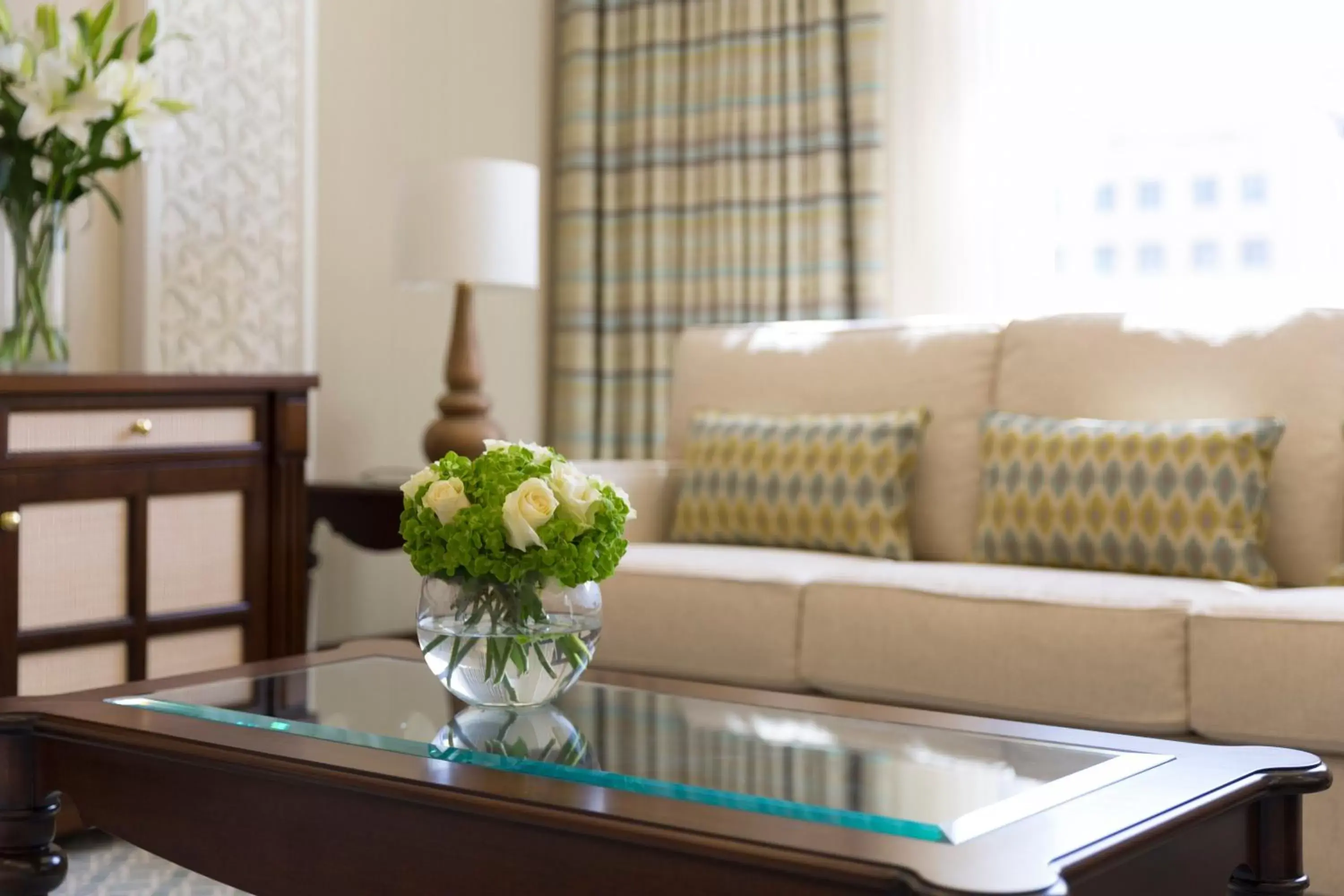 Living room, Seating Area in Al Najada Doha Hotel by Tivoli