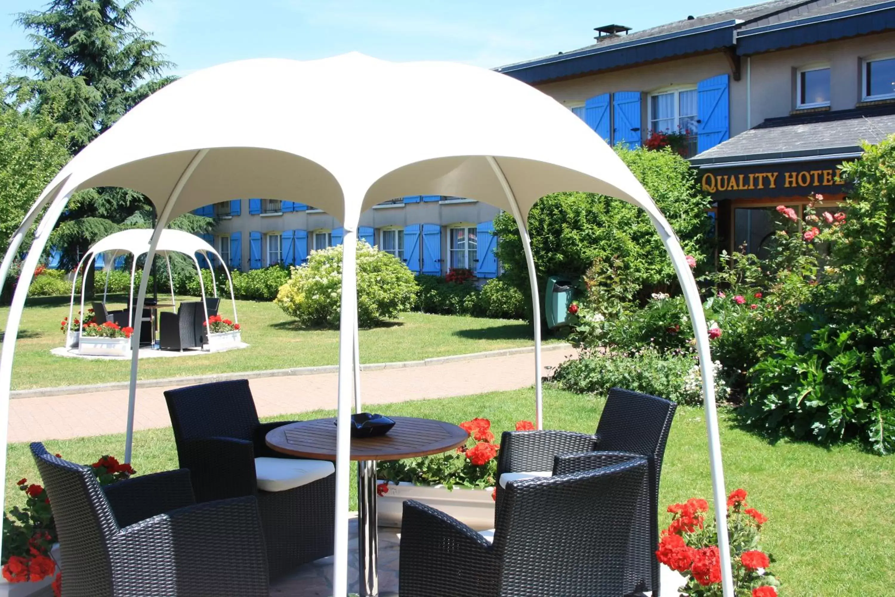 Facade/entrance in La Berteliere, The Originals Relais Facade/entrance in La Berteliere, The Originals Relais