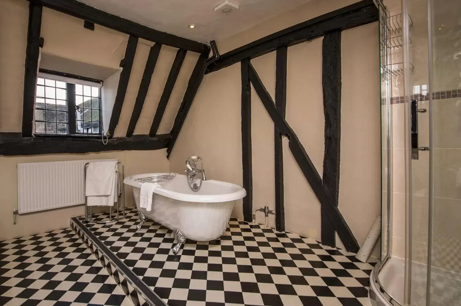 Bathroom in Marlborough Arms