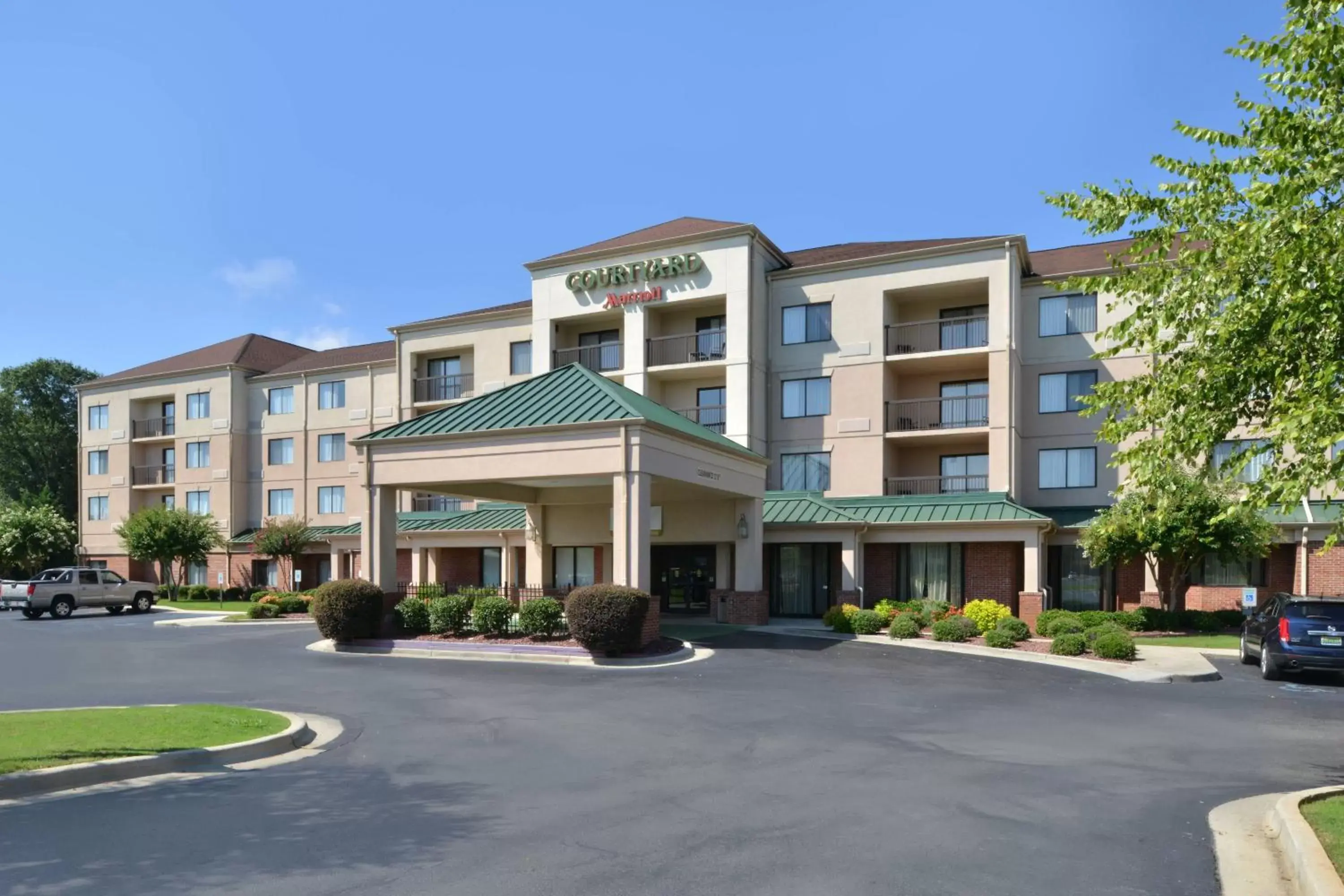 Property Building in Courtyard by Marriott Decatur