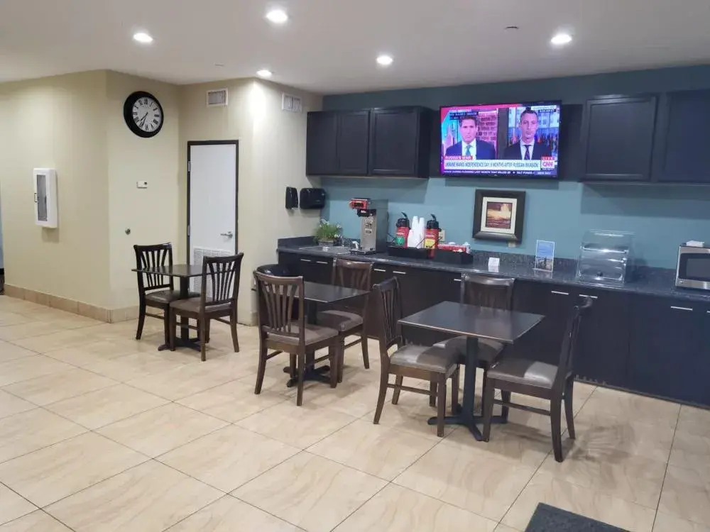 Breakfast in Americas Best Value Inn Sulphur Breakfast in Americas Best Value Inn Sulphur