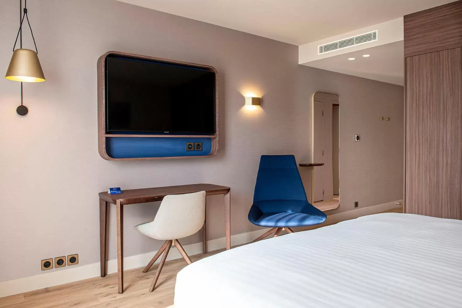 Bedroom in Radisson Blu Hotel, Rouen Centre