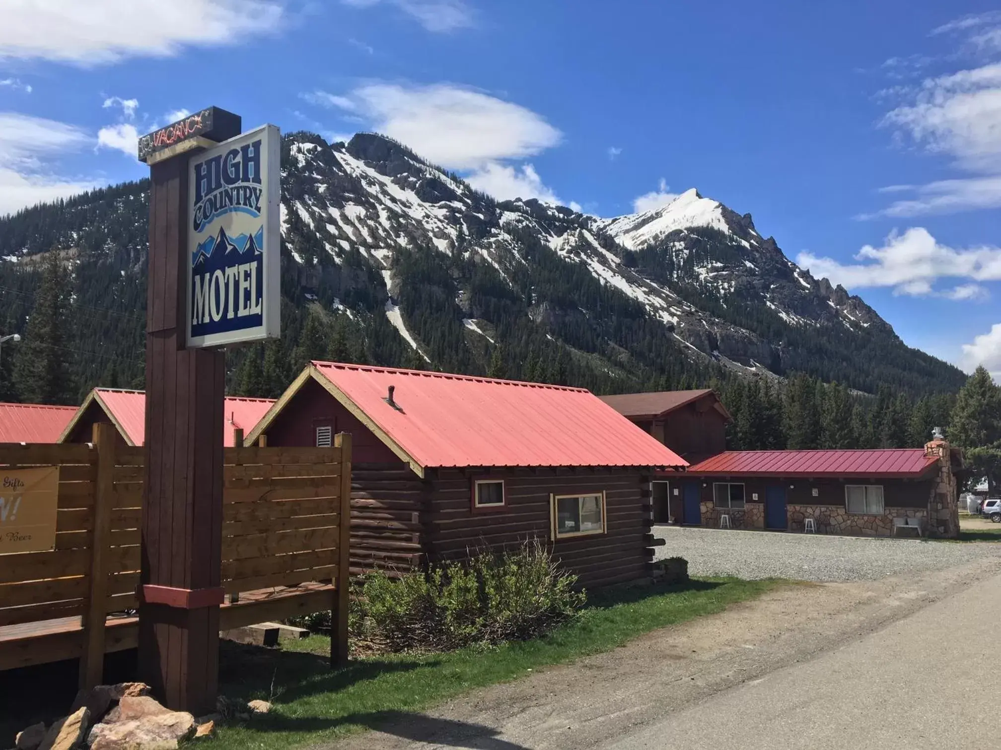 Property Building in High Country Motel and Cabins