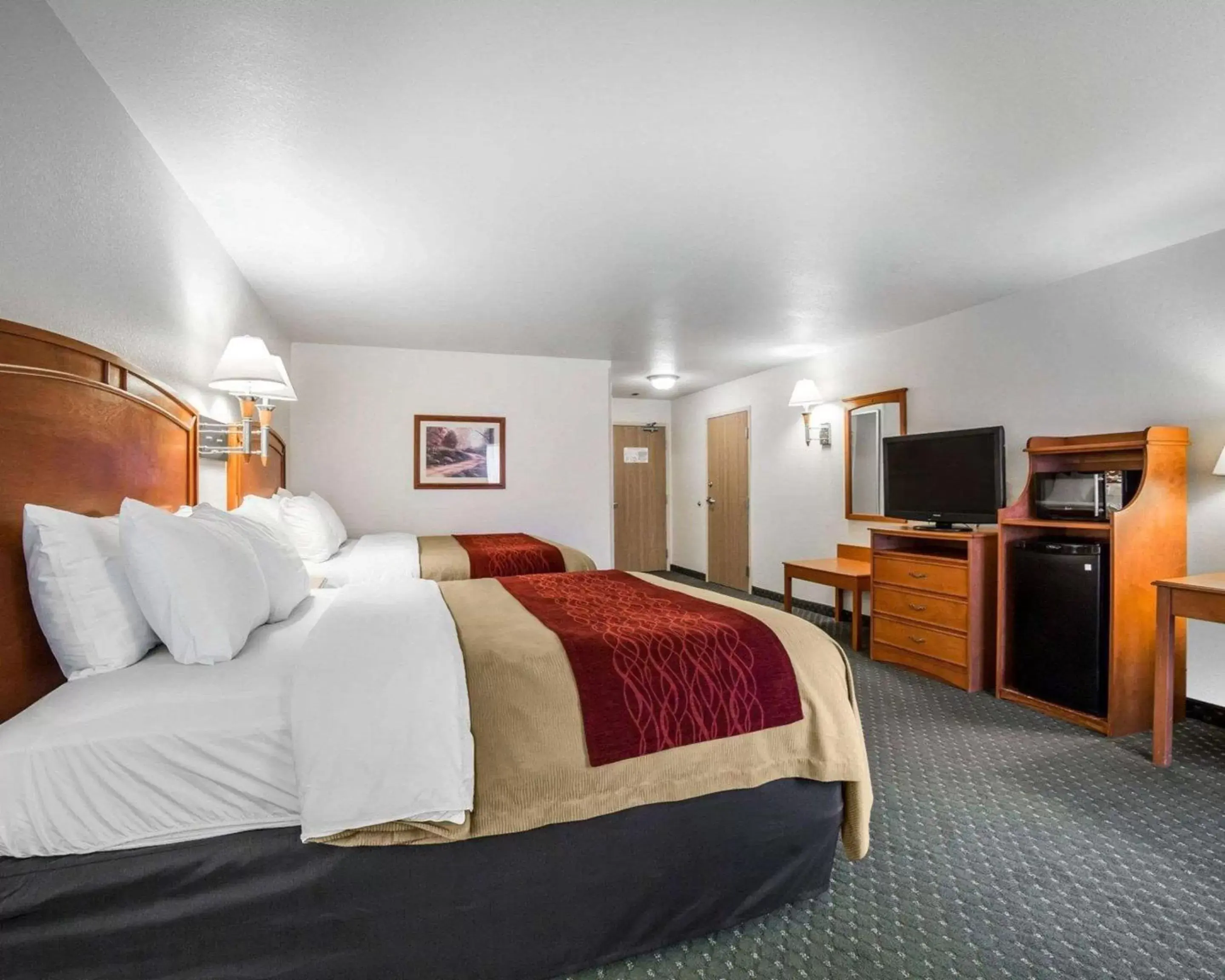 Photo of the whole room, Bed in Comfort Inn & Suites Rawlins