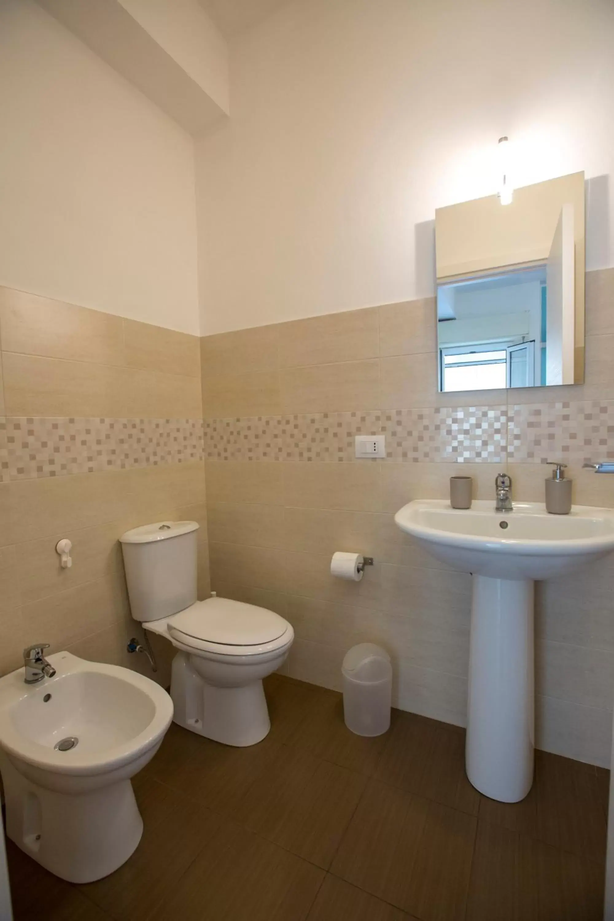 Double or Twin Room with Private Bathroom in the room - single occupancy in B&B Siracusa Holidays Double or Twin Room with Private Bathroom in the room - single occupancy in B&B Siracusa Holidays