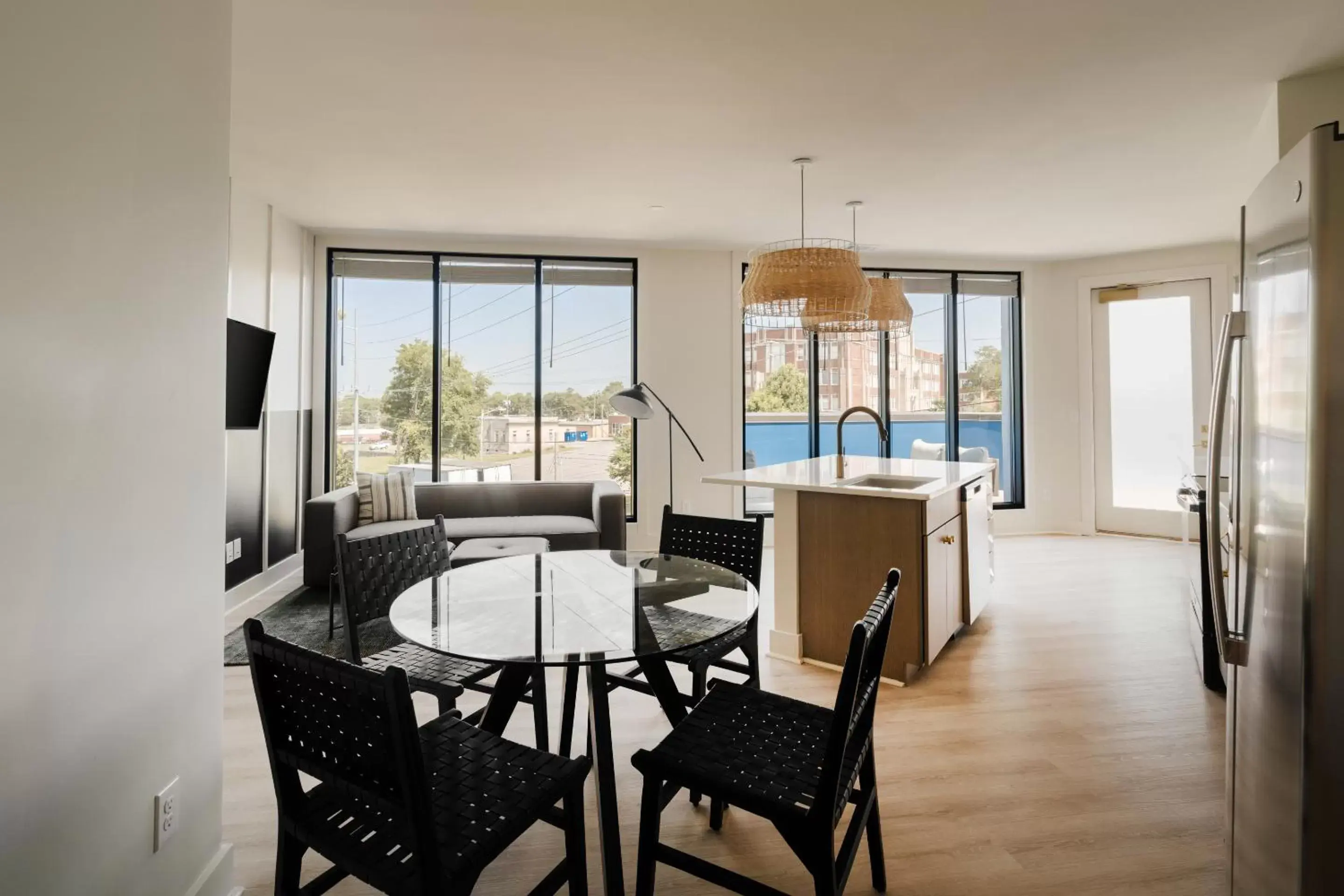 Living room, Dining Area in Sonder The Hideaway