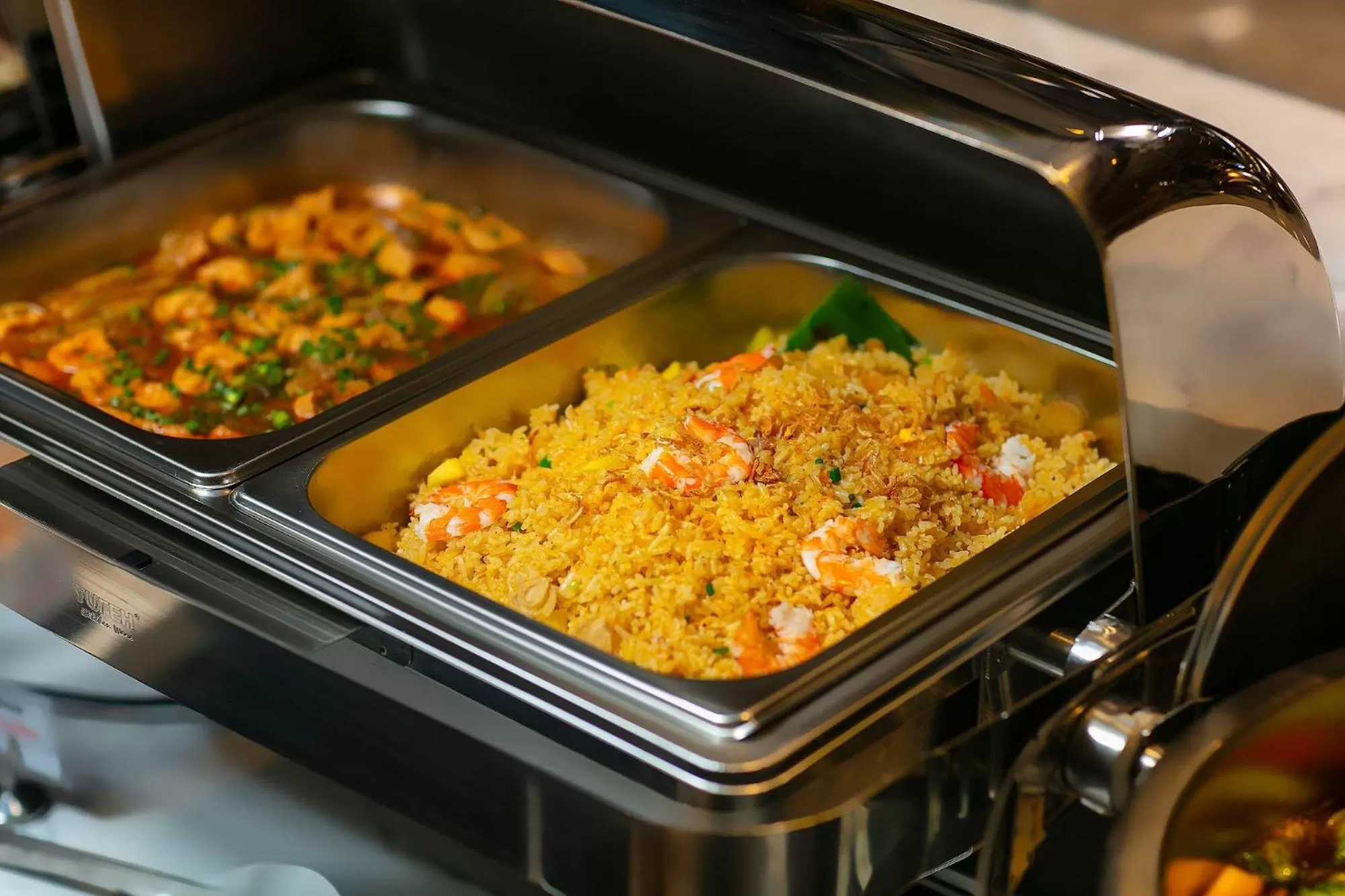 Food and drinks in Scent Premium Hotel