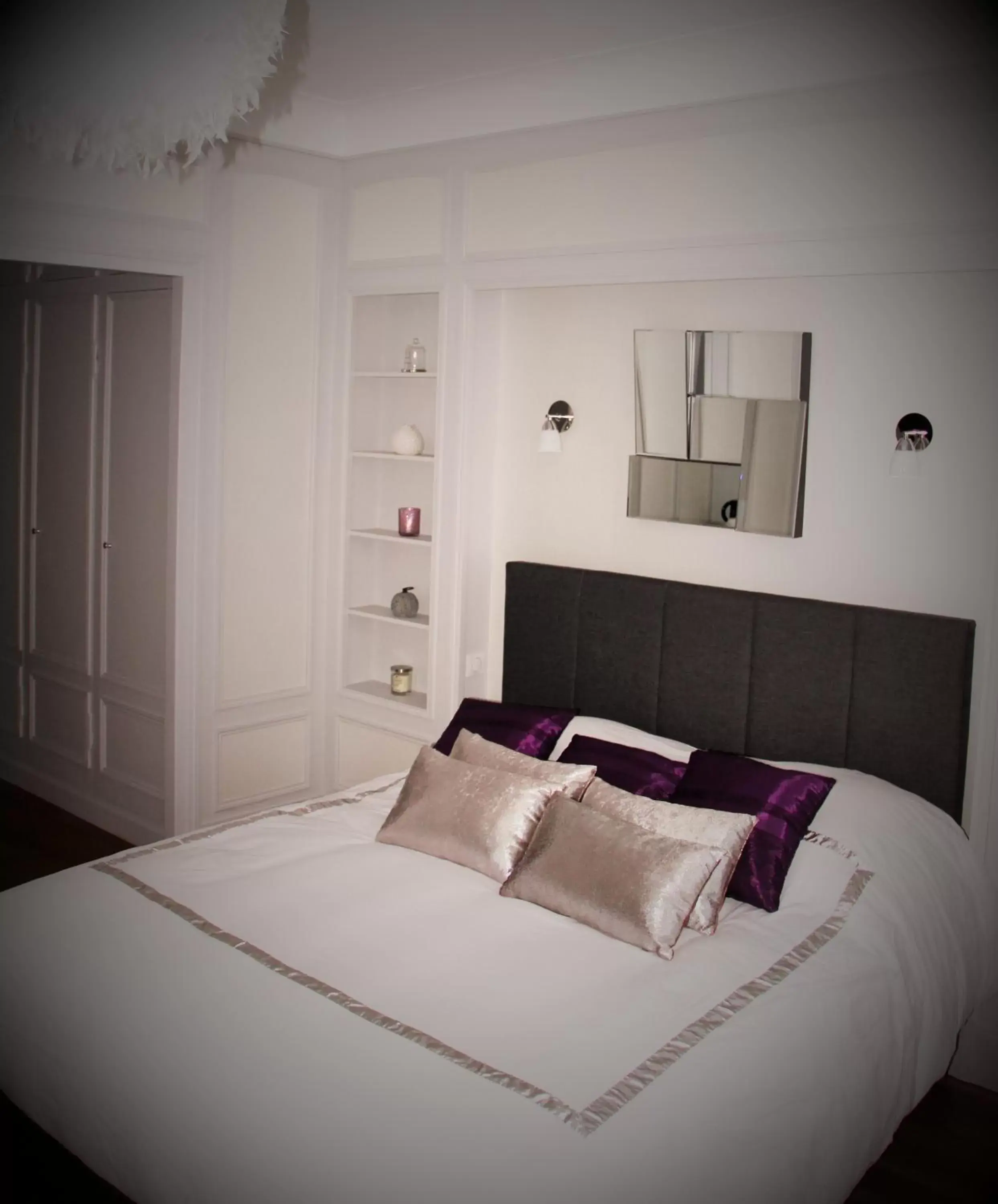 Bedroom, Bed in Villa Louis Victor