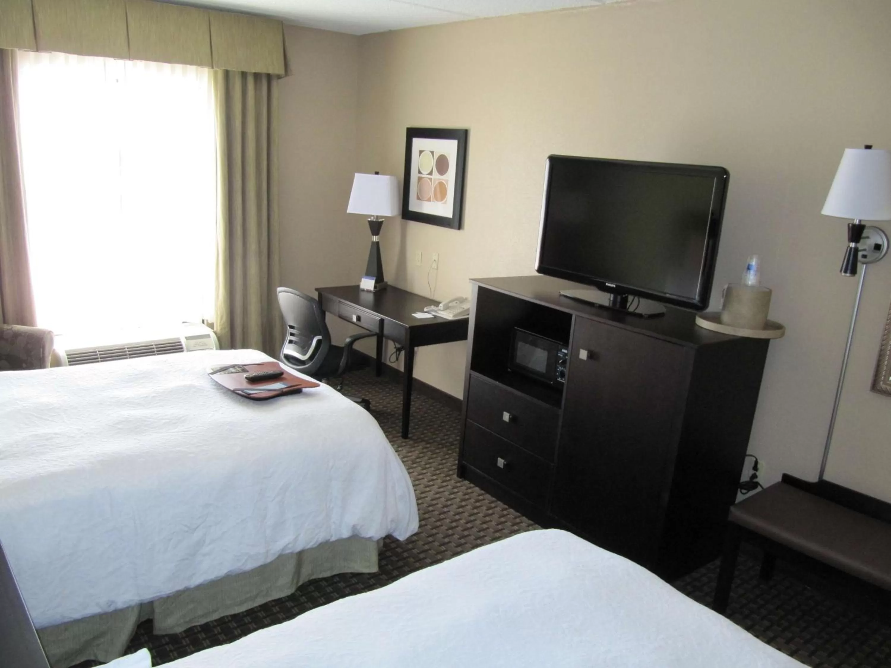 Bedroom, Bed in Hampton Inn Lindale/Tyler