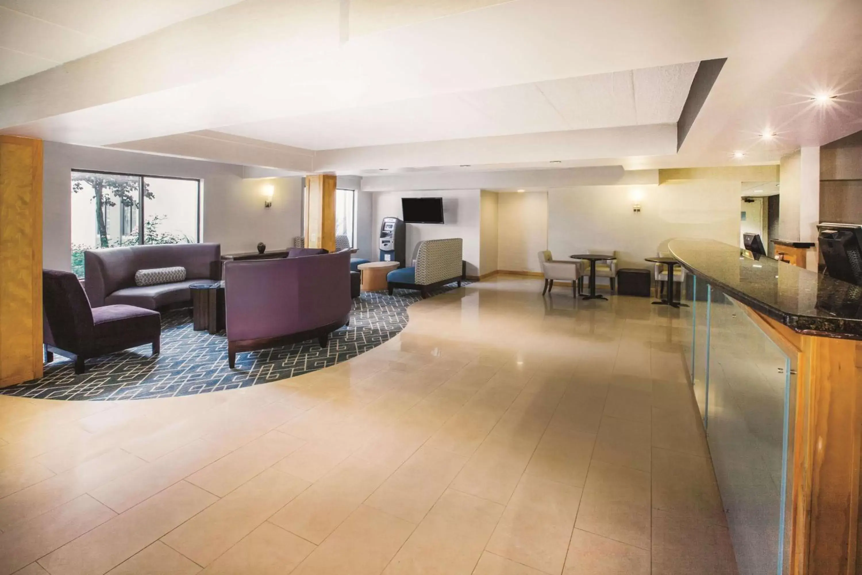 Lobby or reception, Lobby/Reception in La Quinta Inn by Wyndham Waldorf