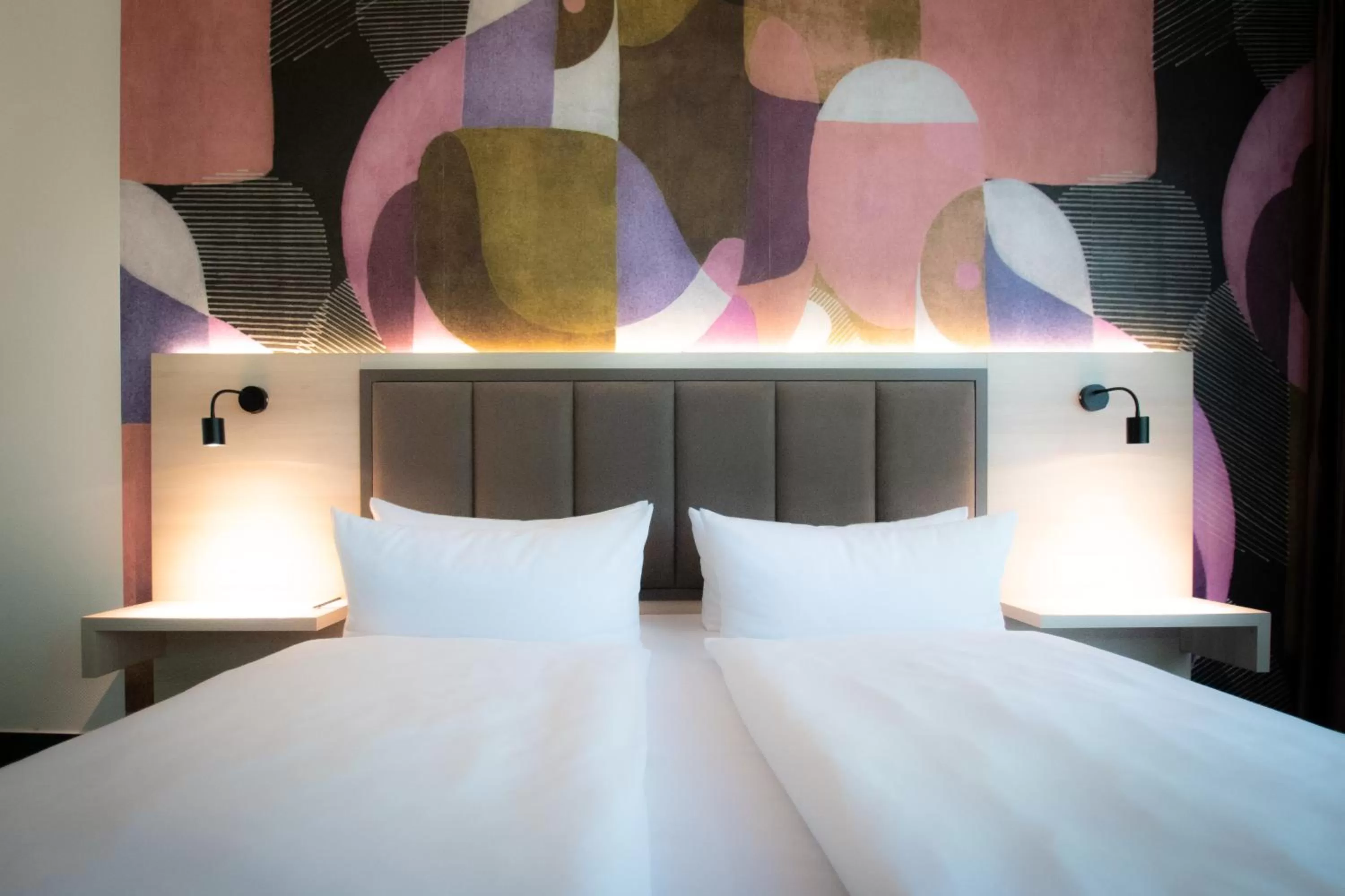 Photo of the whole room, Bed in Taste Hotel Kulmbach