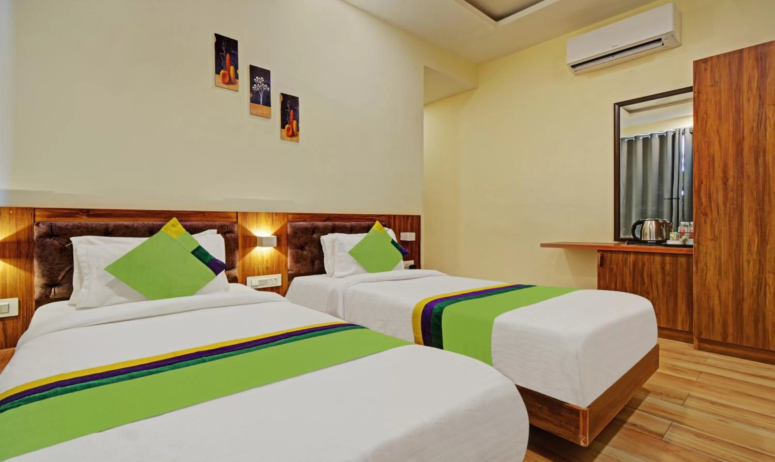 Bed in Tripli Hotels Le Shelton