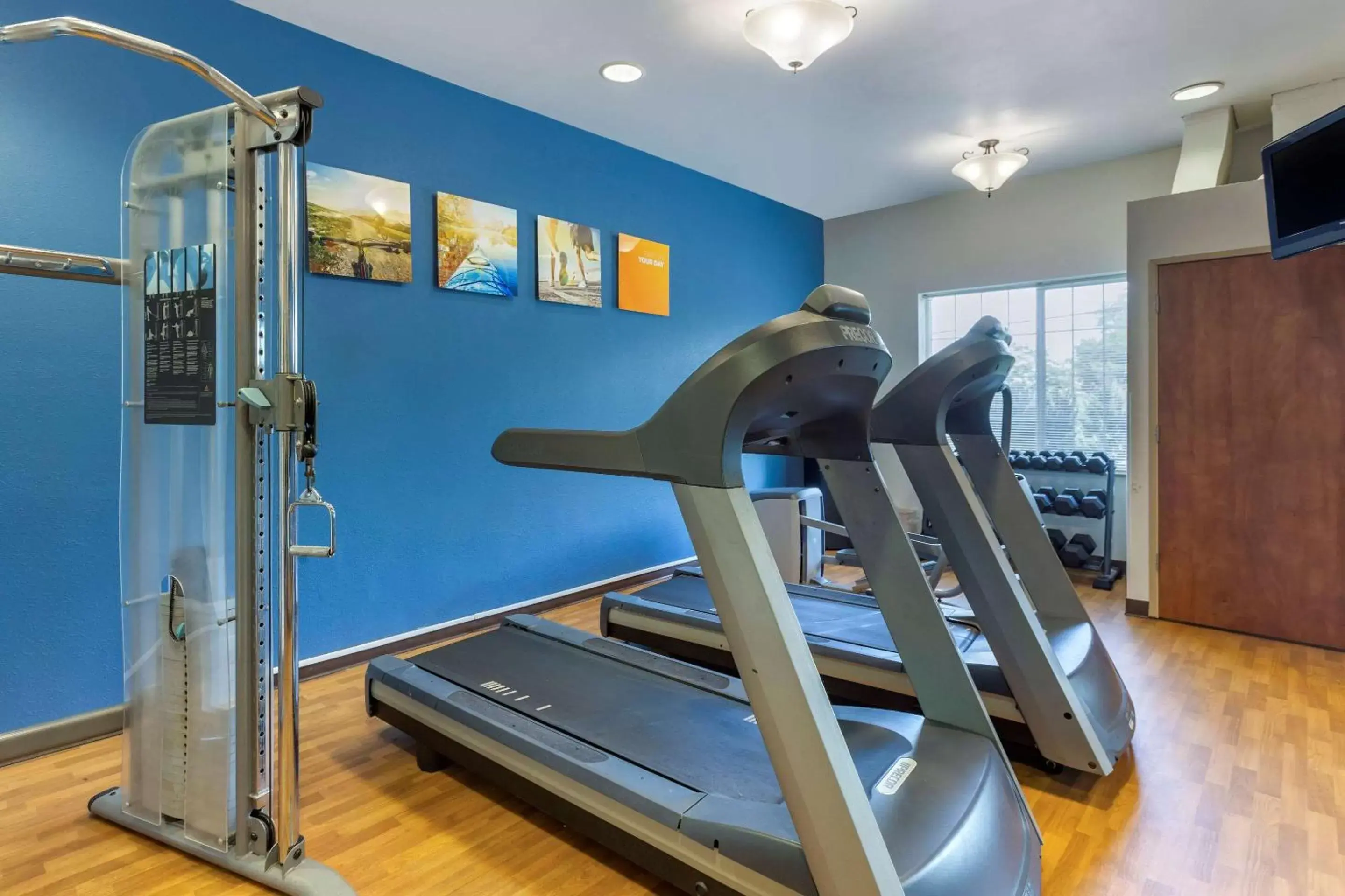 Activities, Fitness Center/Facilities in Comfort Suites Grayslake near Libertyville North