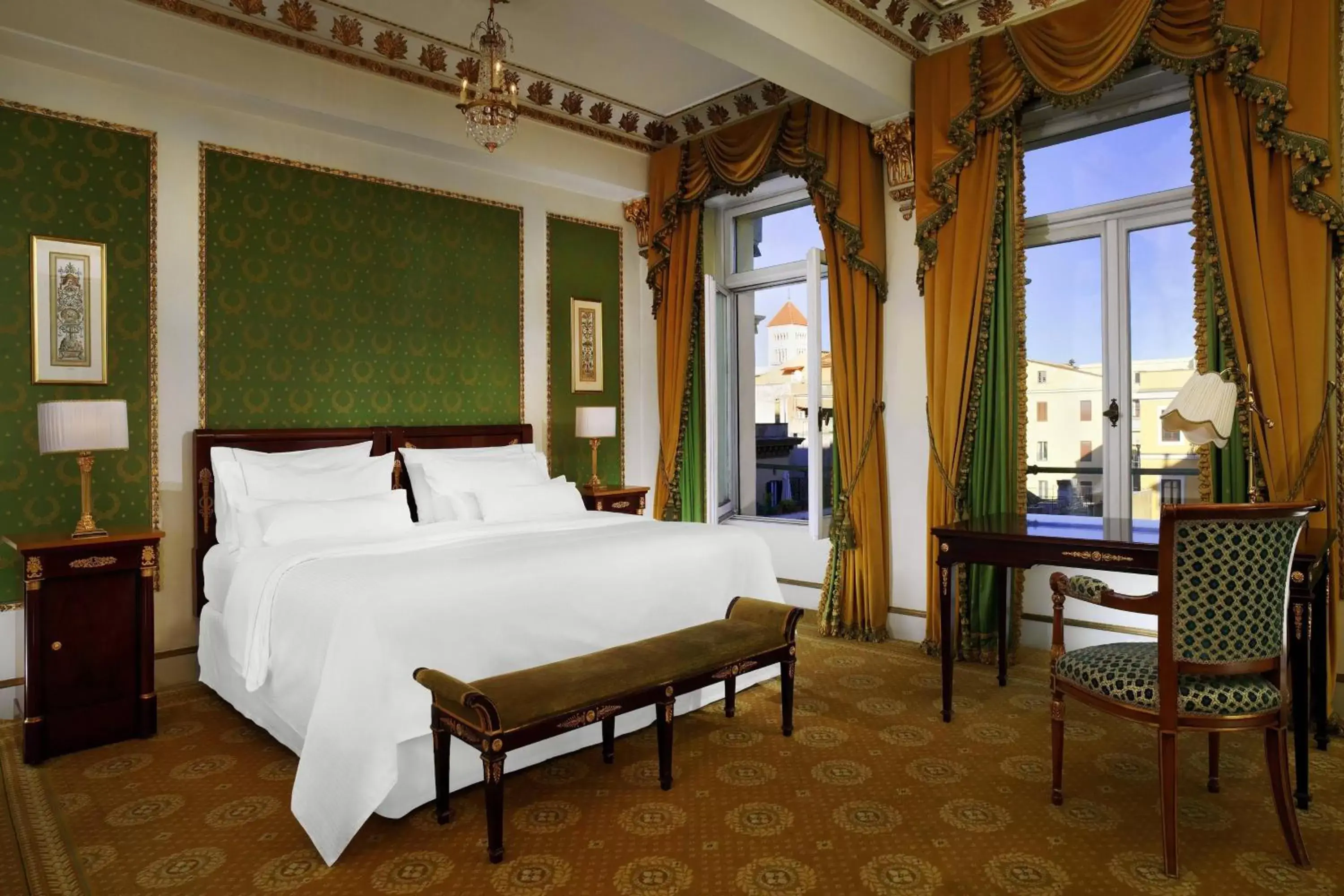 Photo of the whole room, Bed in The Westin Excelsior, Rome
