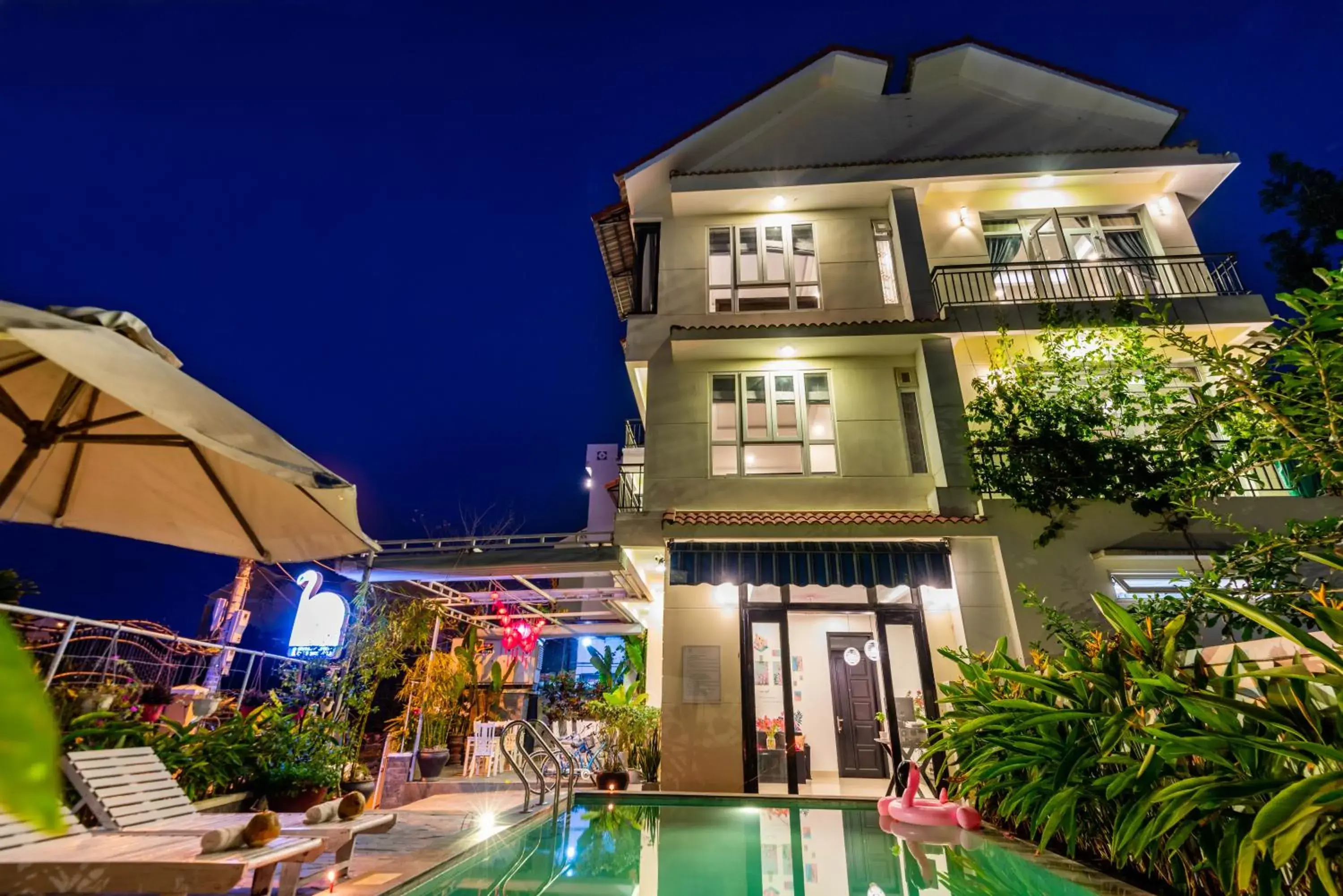 Swimming pool, Property Building in Flamingo Villa Hoi An