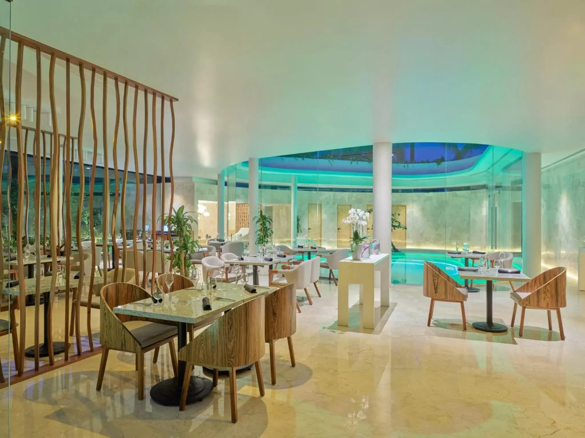 Restaurant/Places to Eat in Live Aqua Beach Resort Cancun