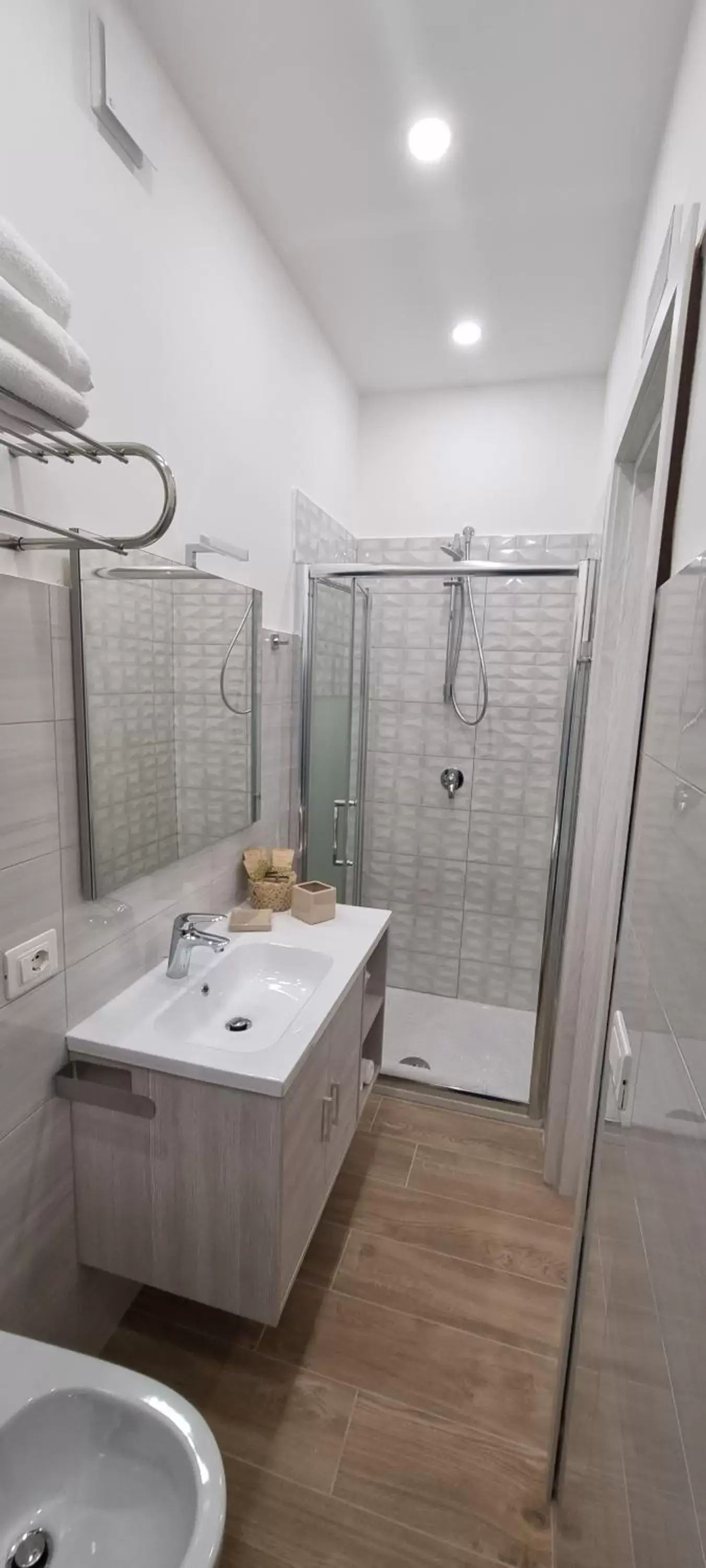 Shower, Bathroom in Casa Memi