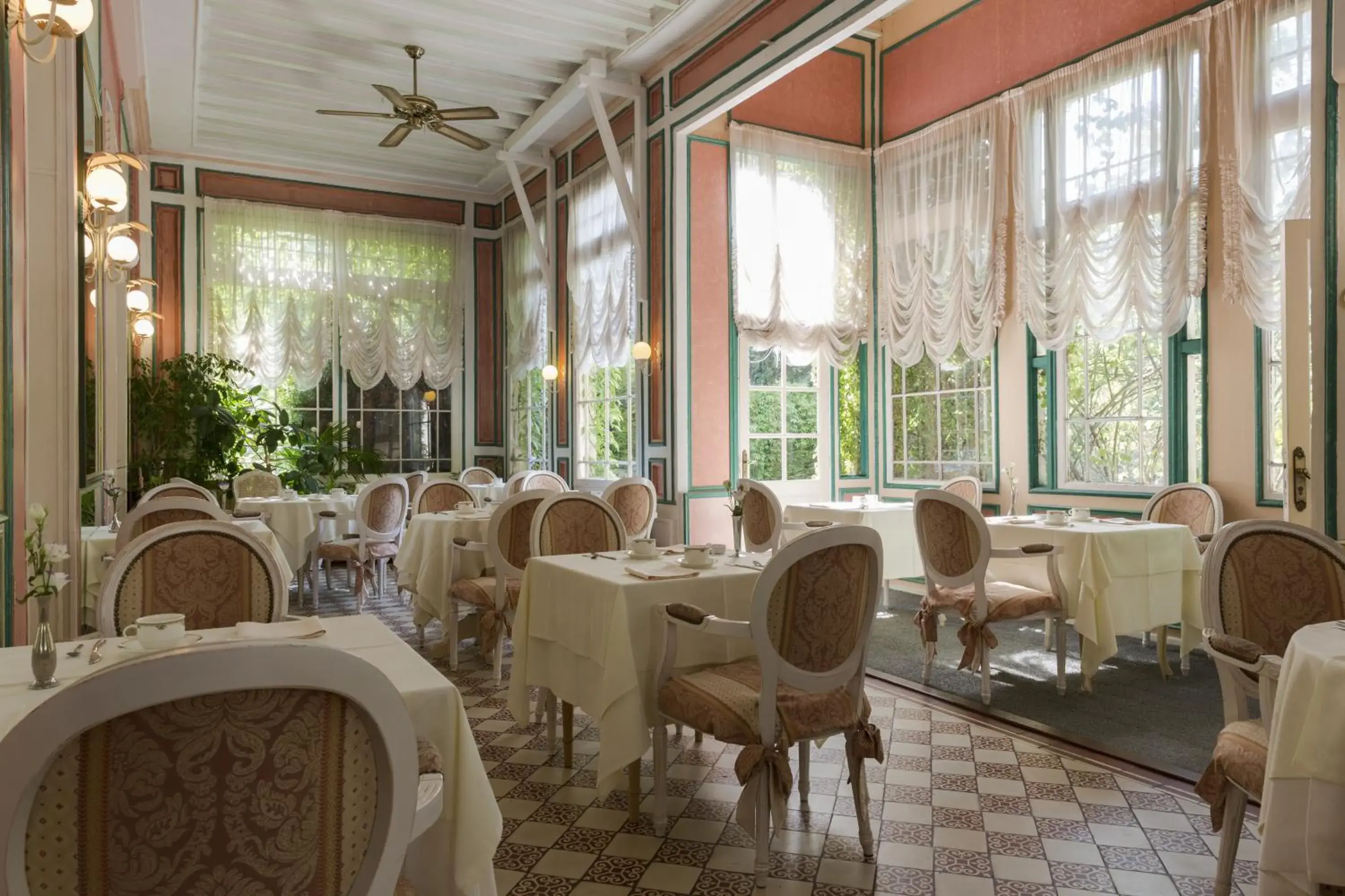 Restaurant/Places to Eat in Hotel Belle Isle Sur Risle