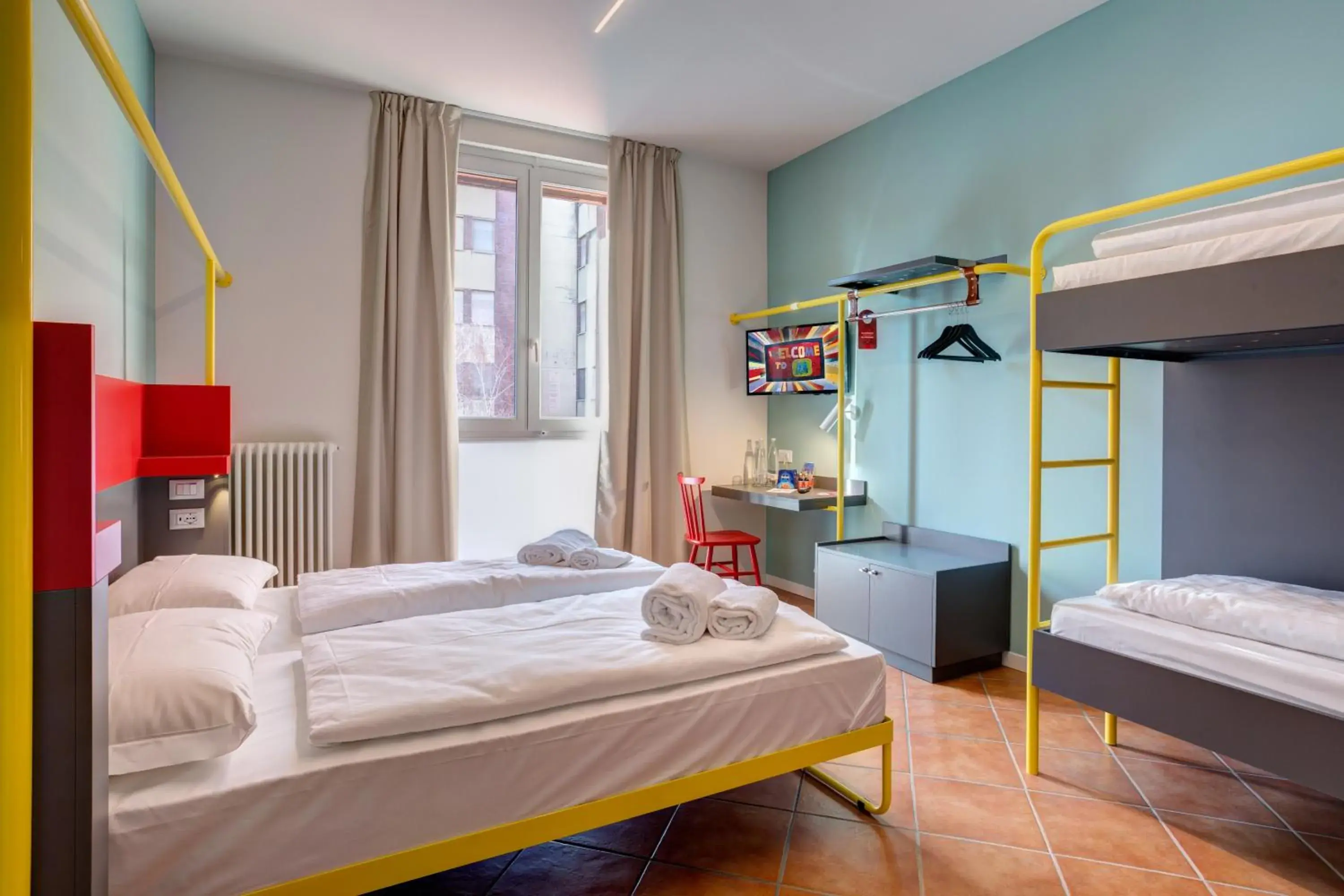 Photo of the whole room, Bunk Bed in MEININGER Milano Garibaldi