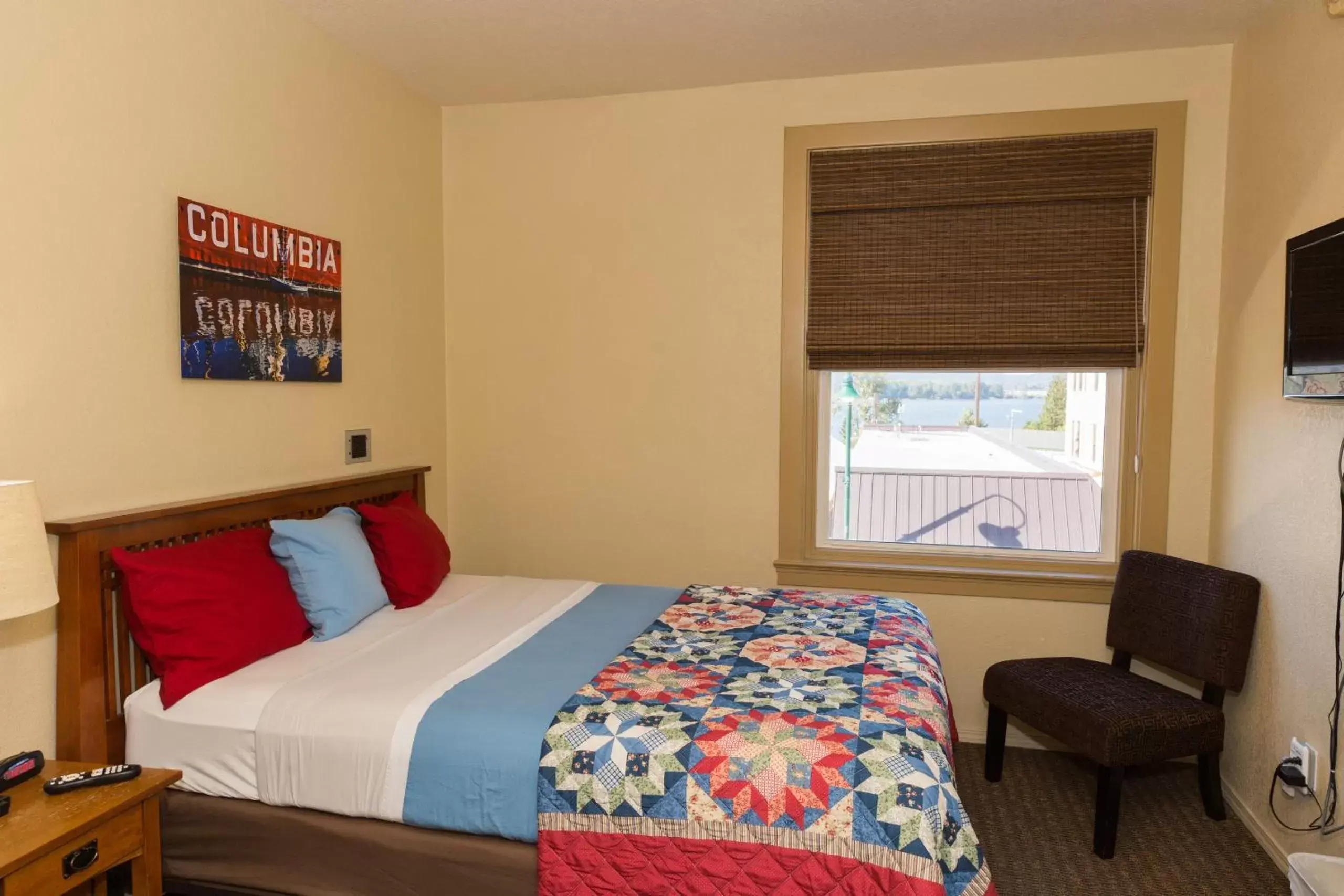 Bedroom, Bed in Hotel Cathlamet