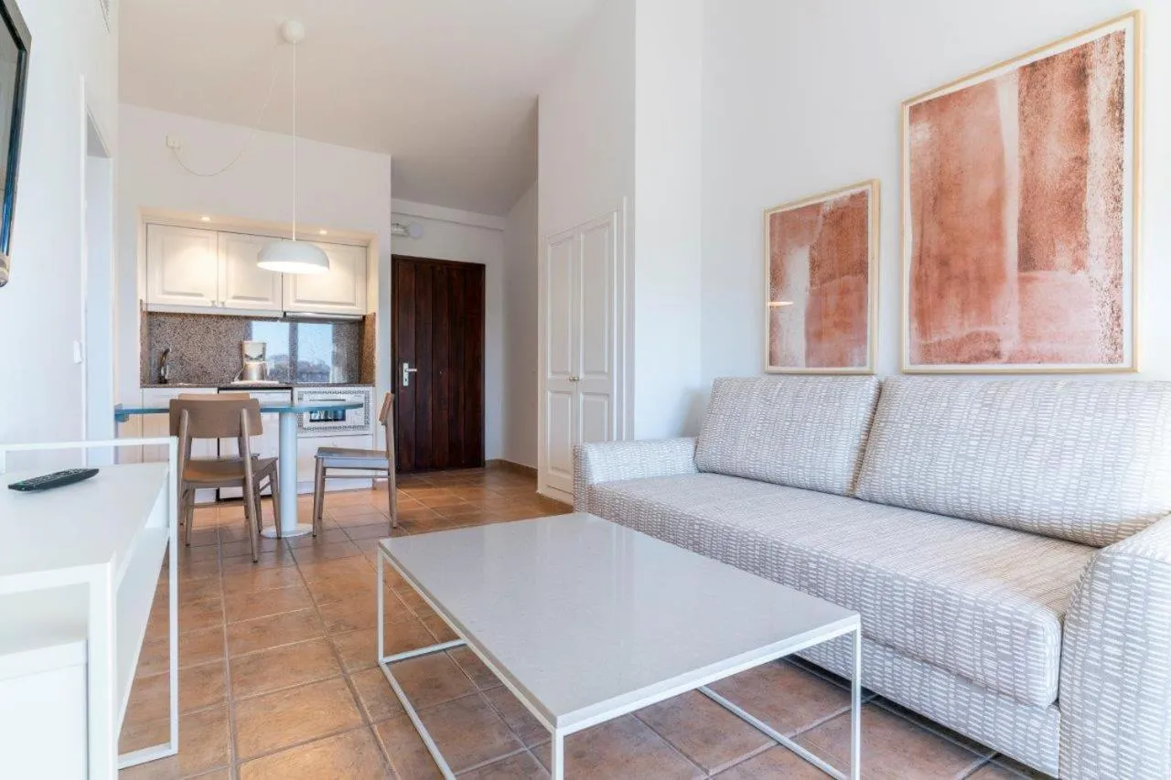Living room, Seating Area in Aparthotel HG Cala Llonga