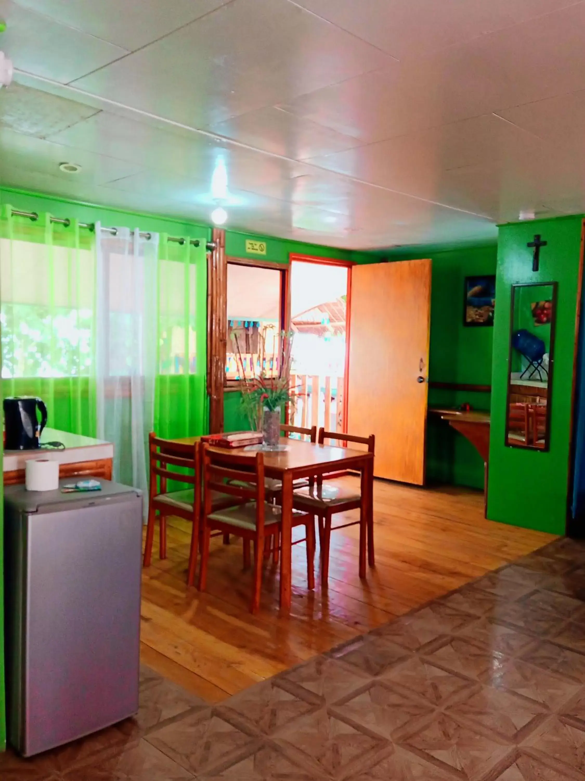 Family Suite with Balcony in SmallFry's Beach Resort Family Suite with Balcony in SmallFry's Beach Resort
