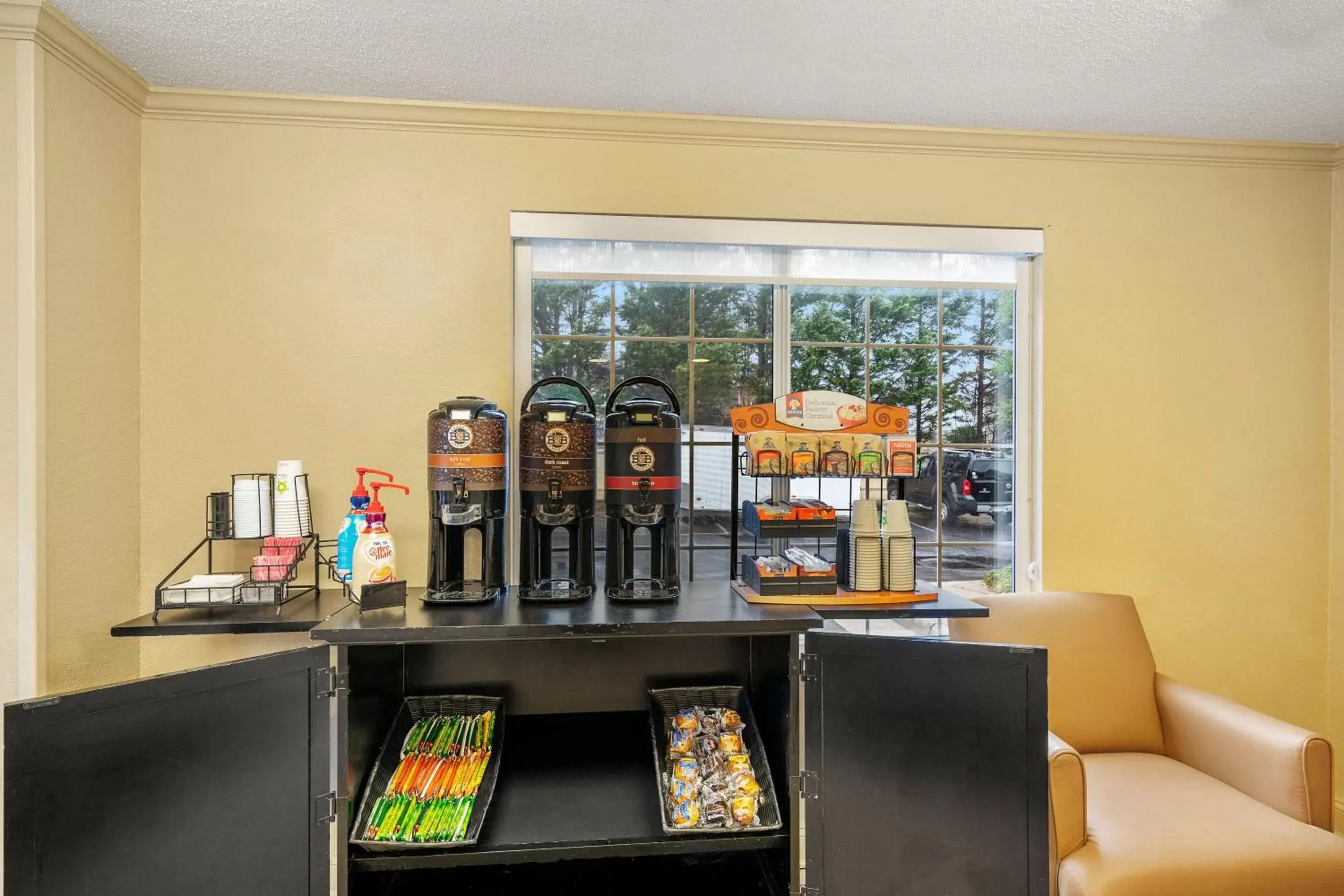 Coffee/tea facilities in Extended Stay America Suites - Washington, DC - Falls Church - Merrifield
