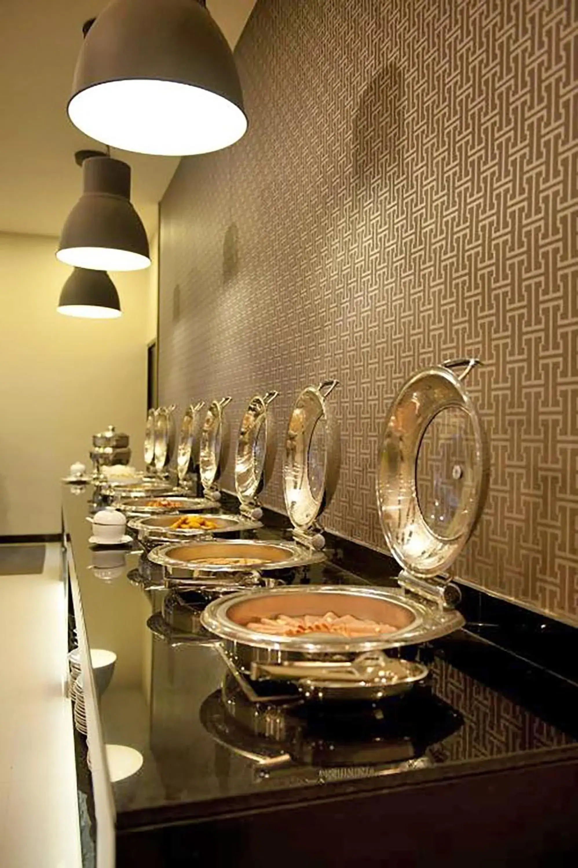 Restaurant/places to eat in Gu Hotel Patong Restaurant/places to eat in Gu Hotel Patong