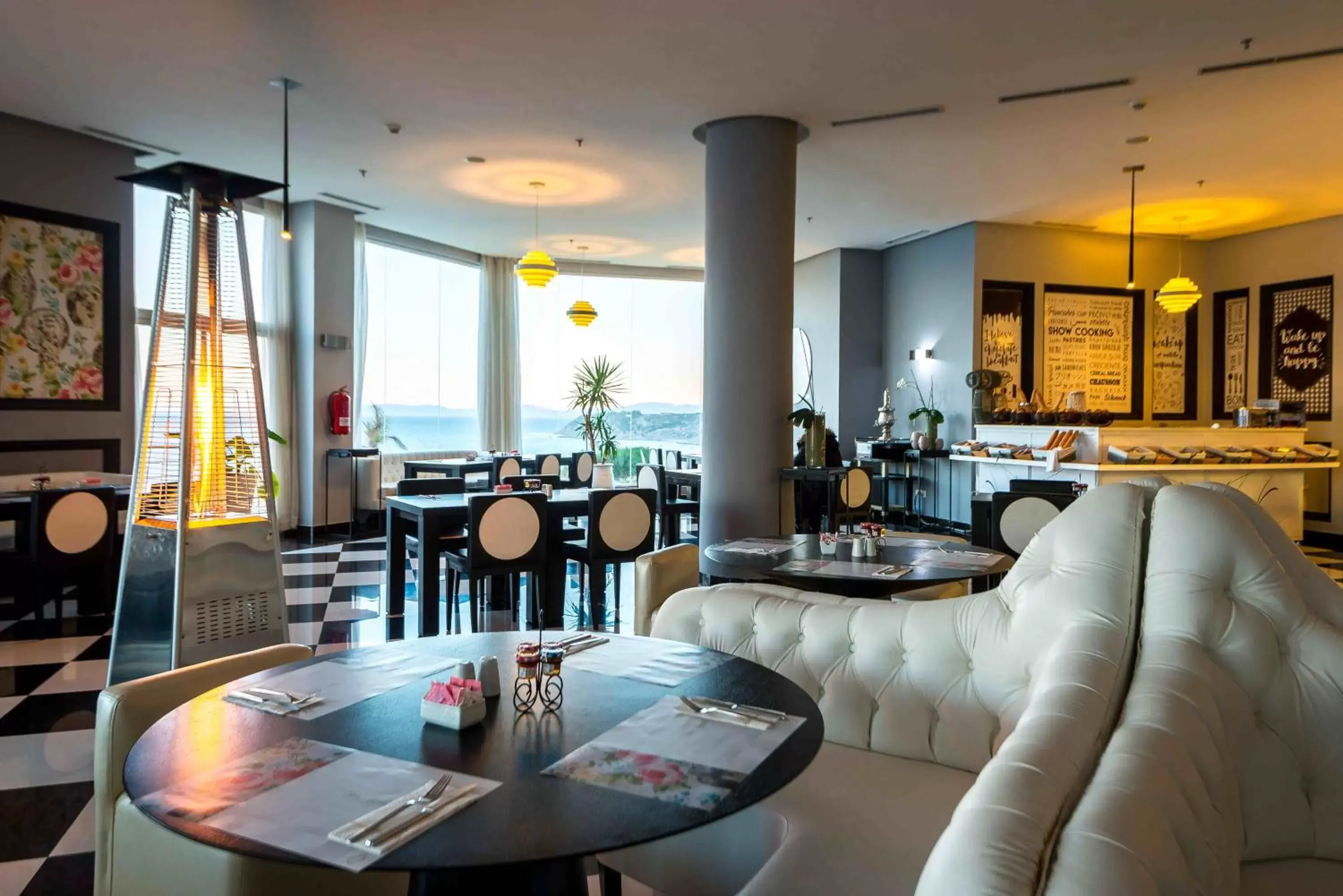 Food and drinks, Restaurant/Places to Eat in Hotel Farah Tanger