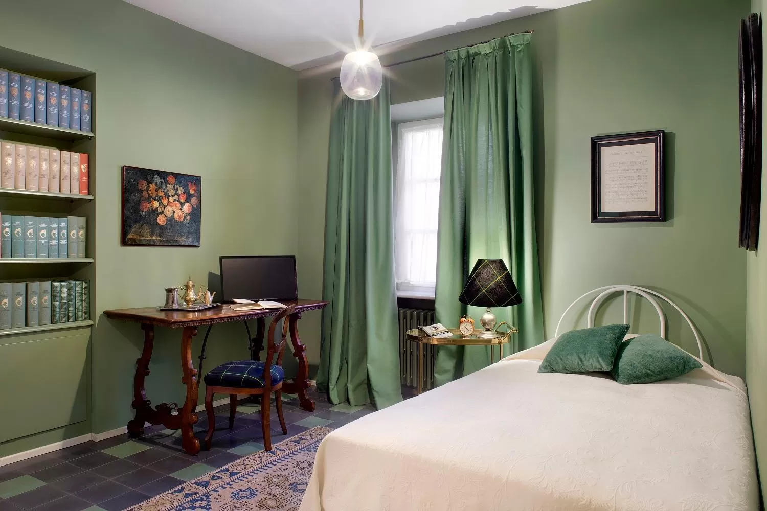 Photo of the whole room, TV/Entertainment Center in Casa Sironi