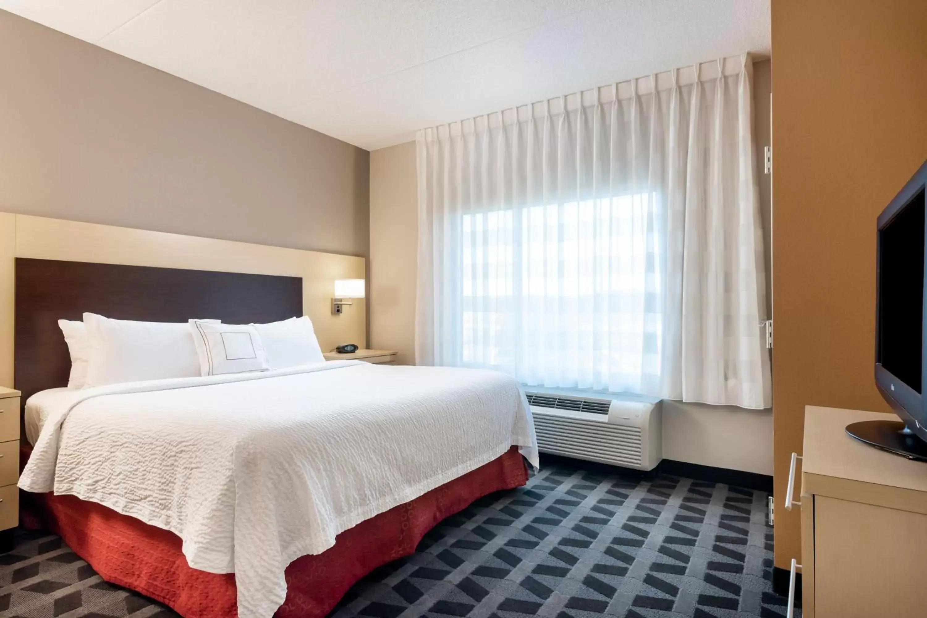Bedroom, Bed in TownePlace Suites by Marriott Charlotte Mooresville