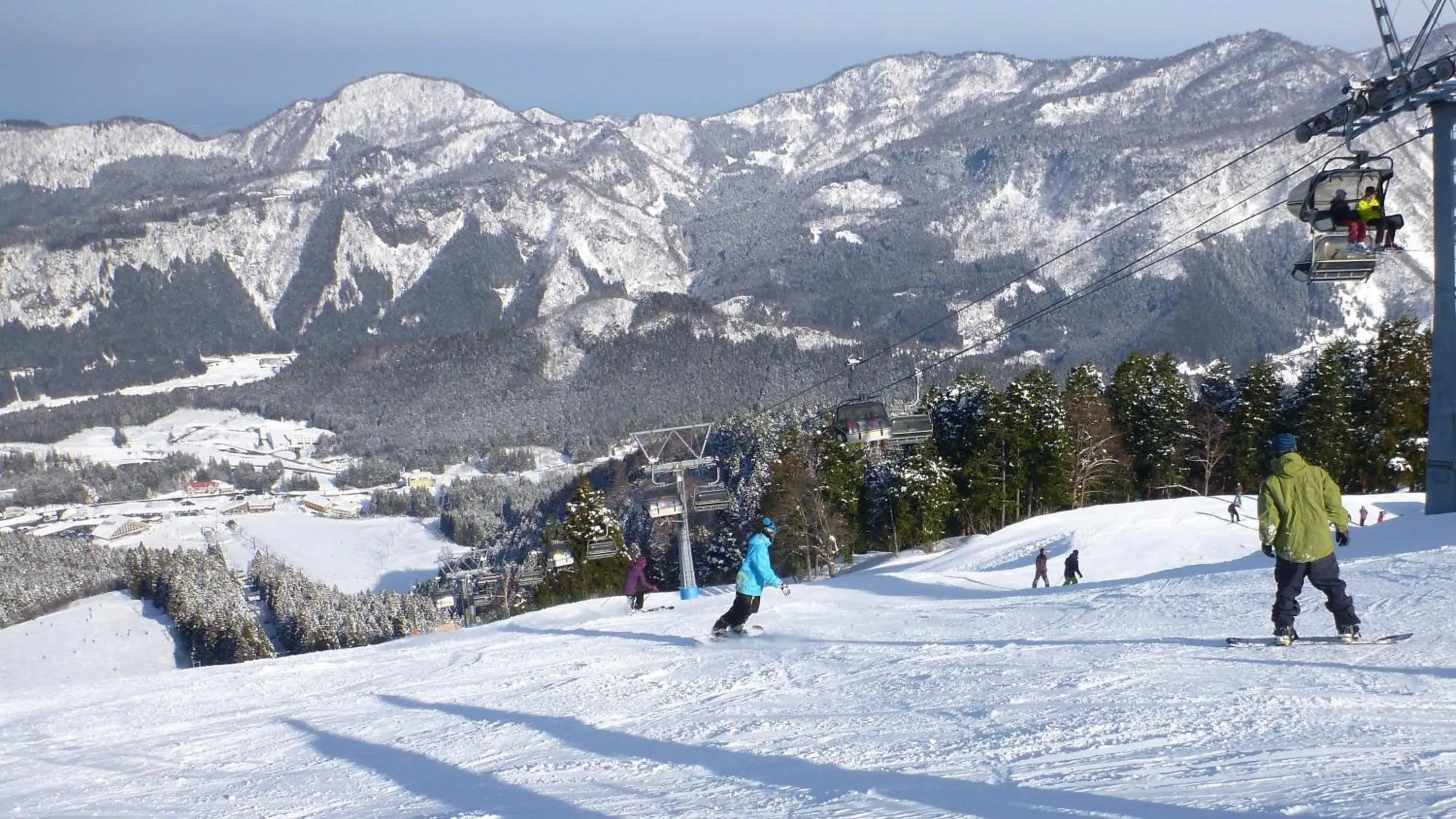 Winter, Skiing in Tateyama Kokusai Hotel