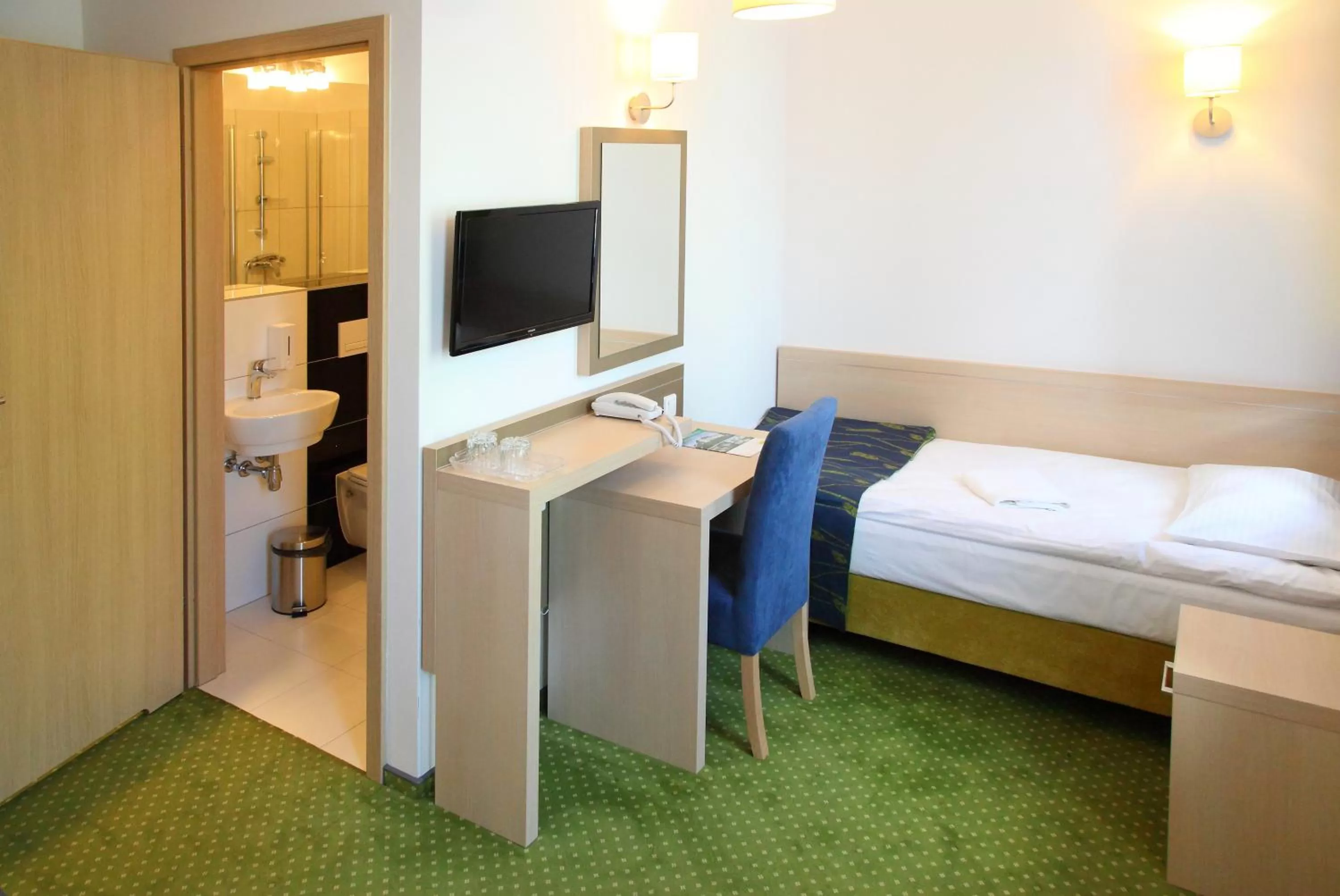 Photo of the whole room, Bed in Arche Hotel Siedlce