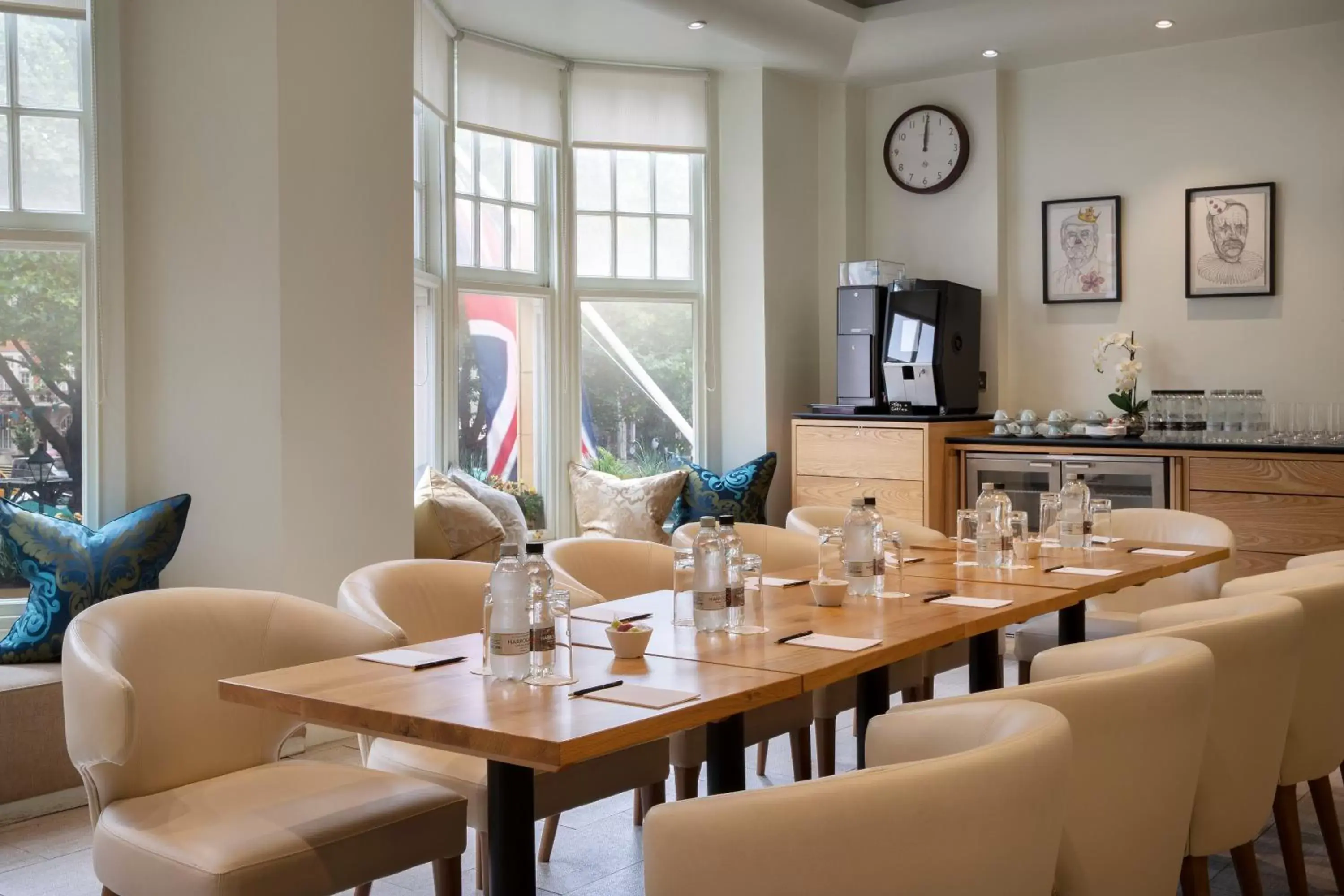 Meeting/conference room, Restaurant/Places to Eat in Sloane Square Hotel