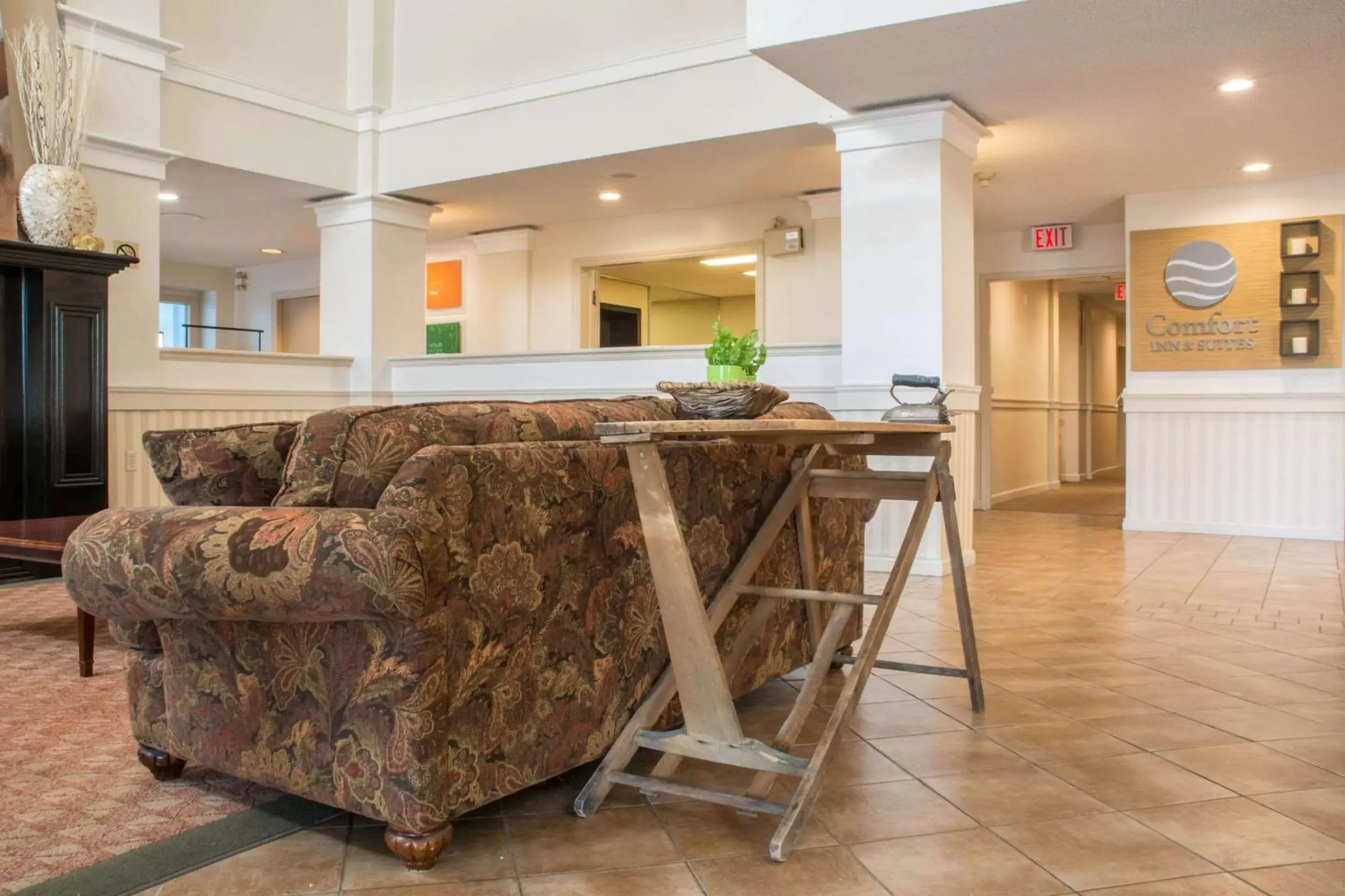 Lobby or reception, Lobby/Reception in Comfort Inn and Suites Ingersoll