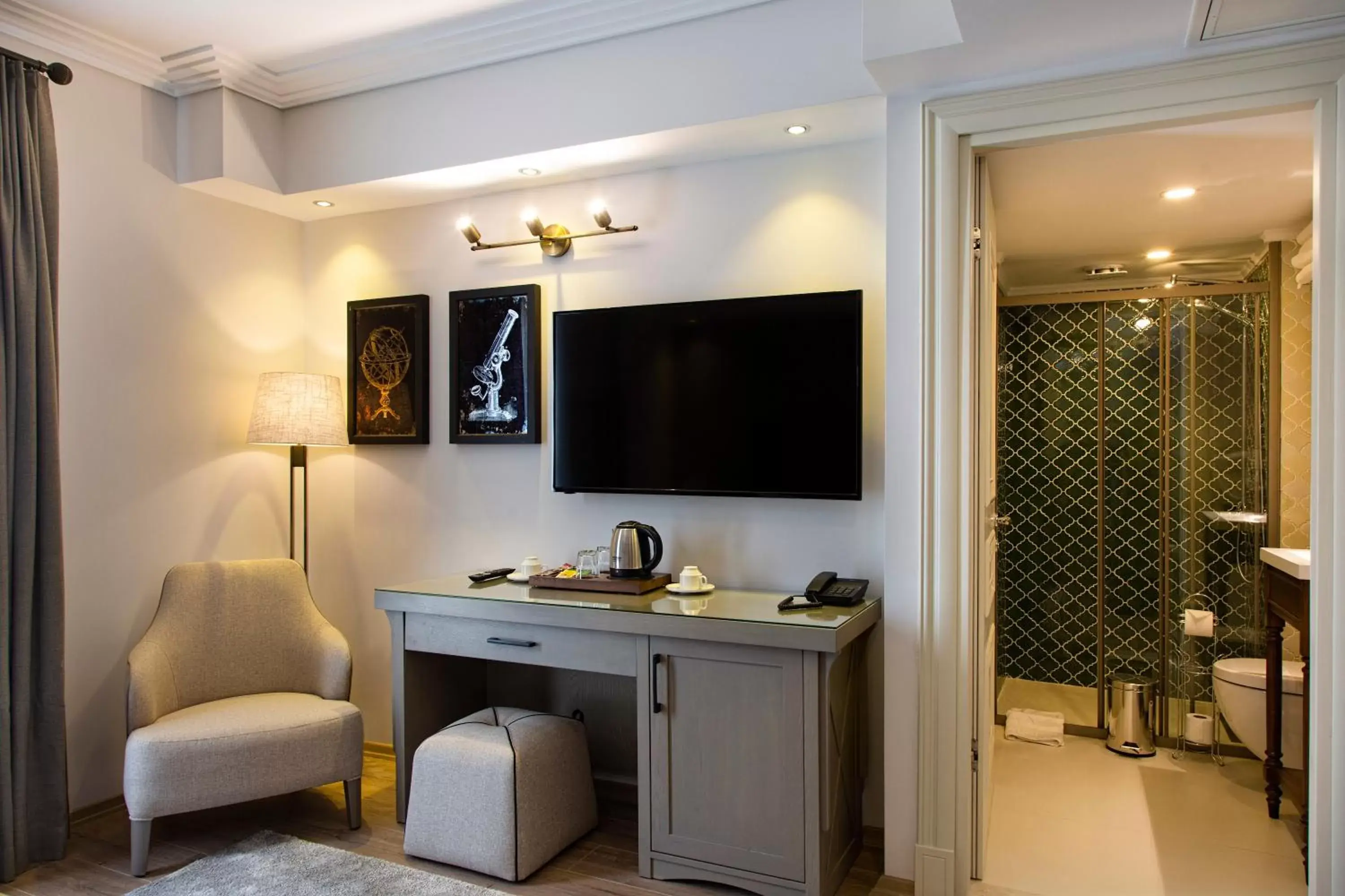 TV and multimedia, TV/Entertainment Center in Mest Hotel Istanbul Sirkeci