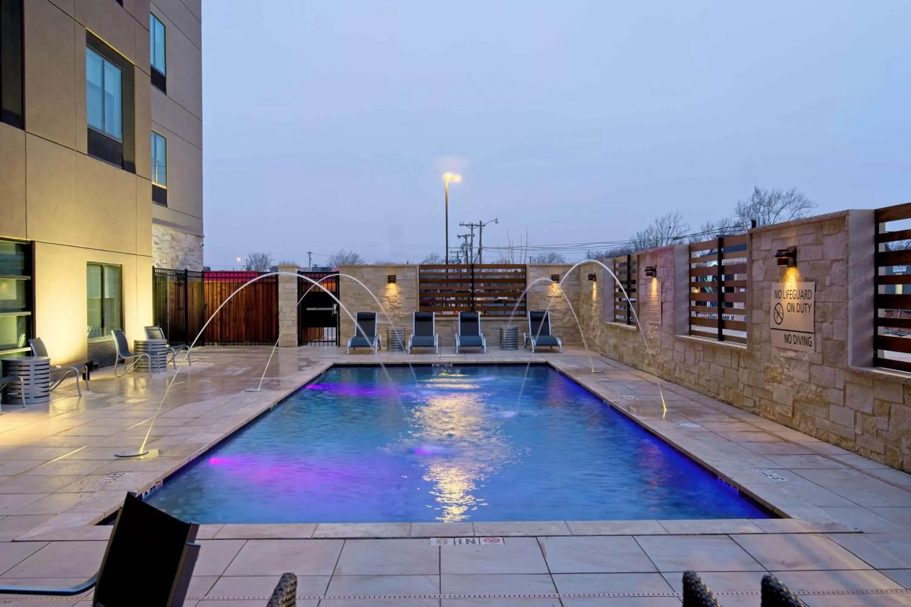 Pool view, Swimming Pool in Hampton Inn & Suites Lubbock University, Tx