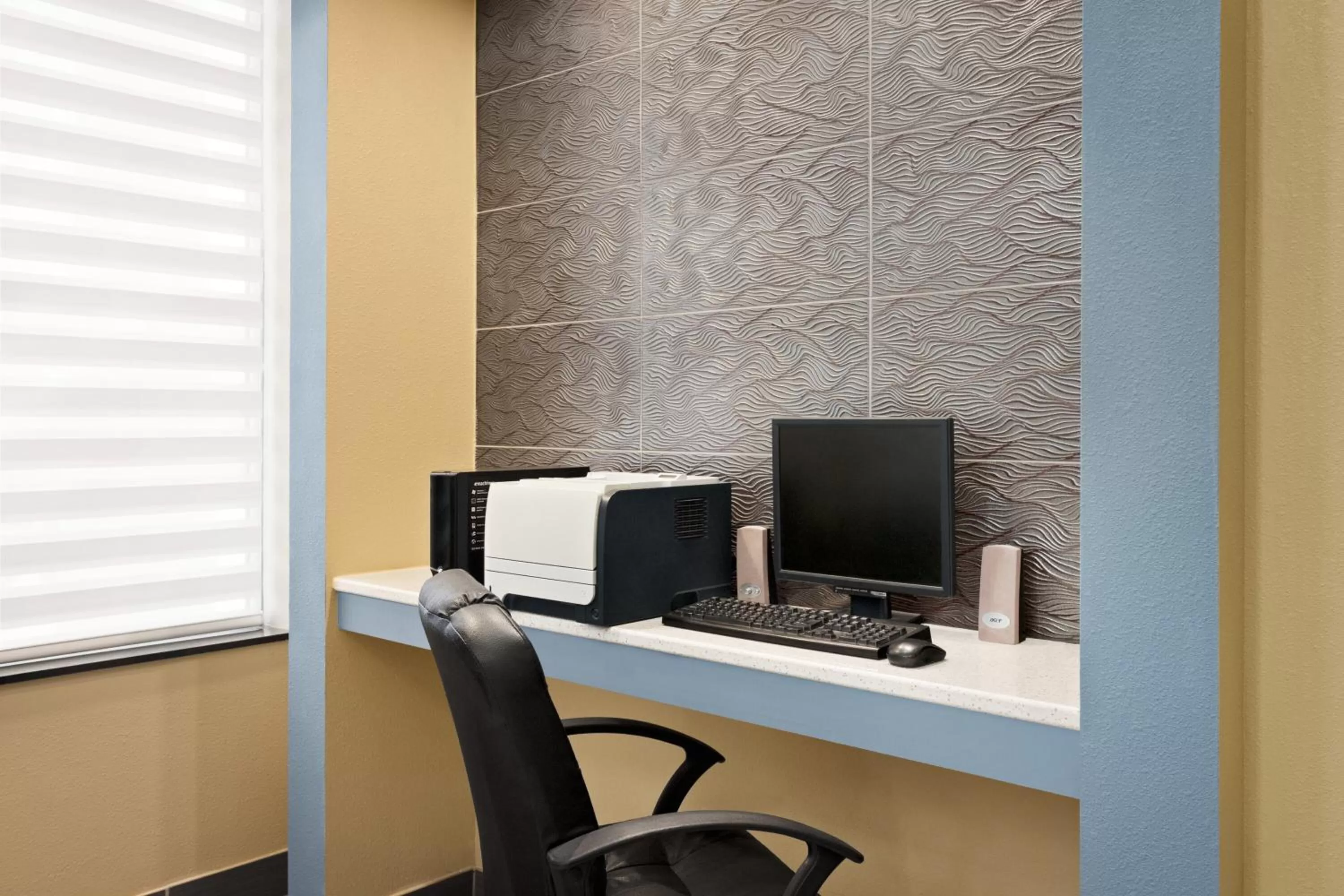 Business facilities in Baymont by Wyndham Ft. Leonard/Saint Robert