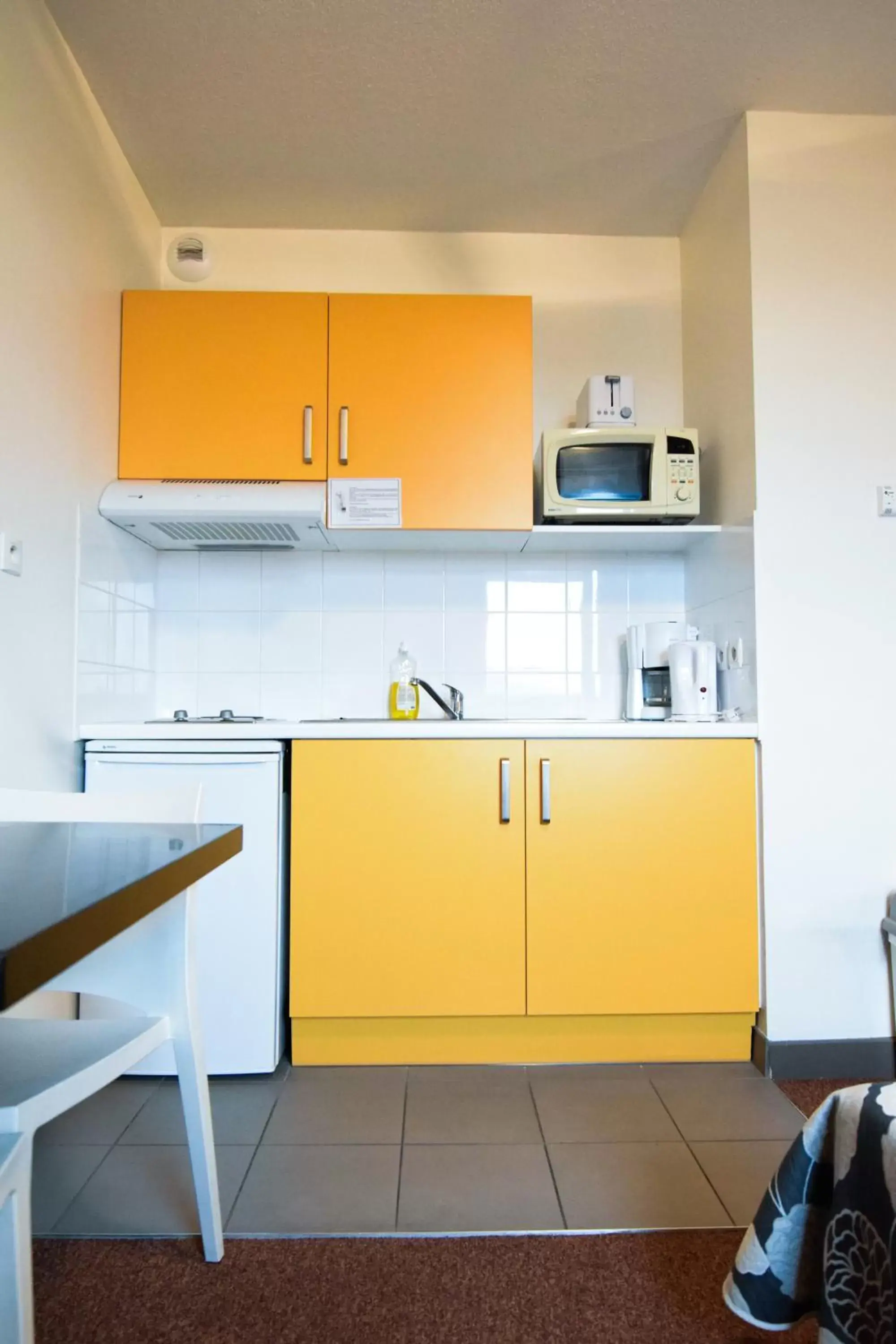 Kitchen or kitchenette, Kitchen/Kitchenette in Residhotel Lyon Lamartine