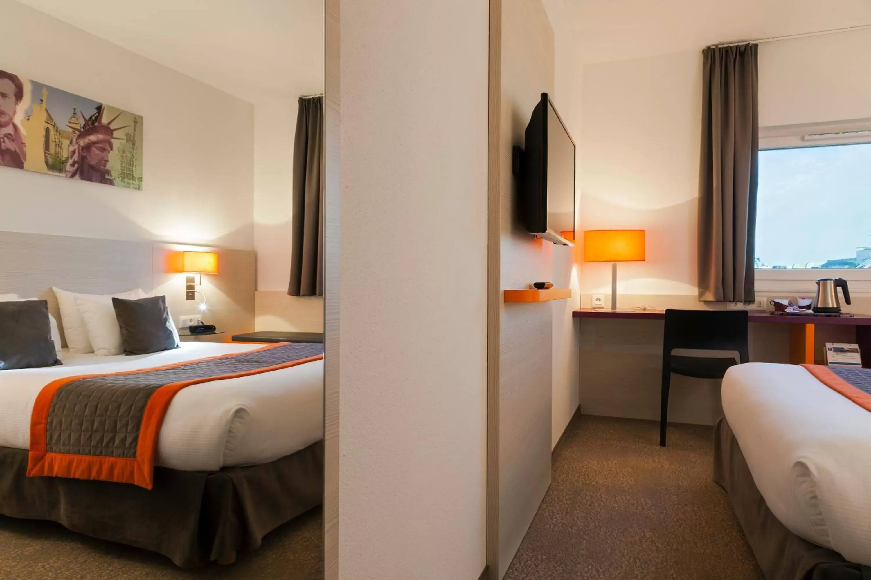 Bed, Room Photo in Comfort Hotel Expo Colmar